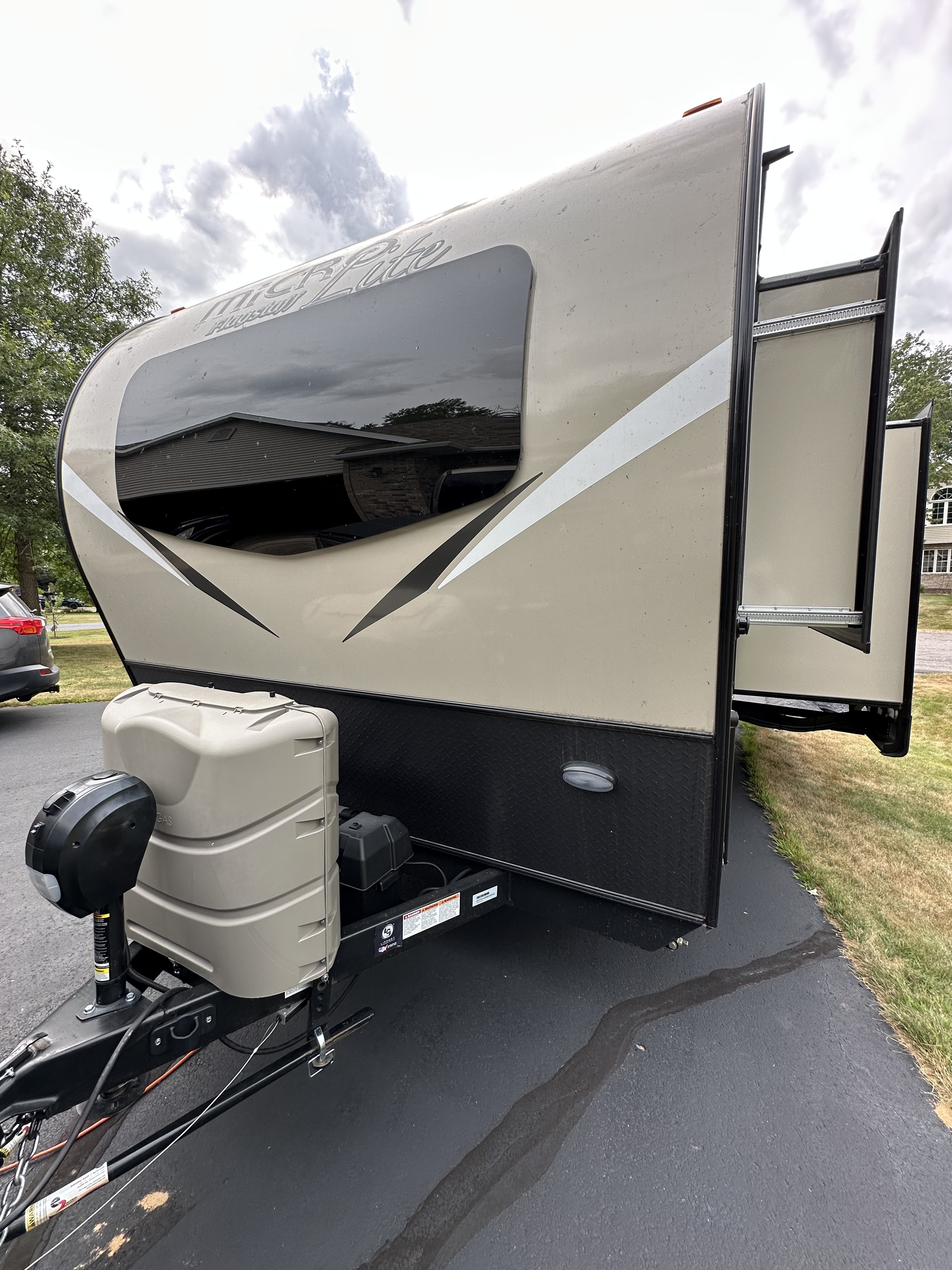 2021 Forest River FLAGSTAFF MICRO LITE 25FBLS in weston WI