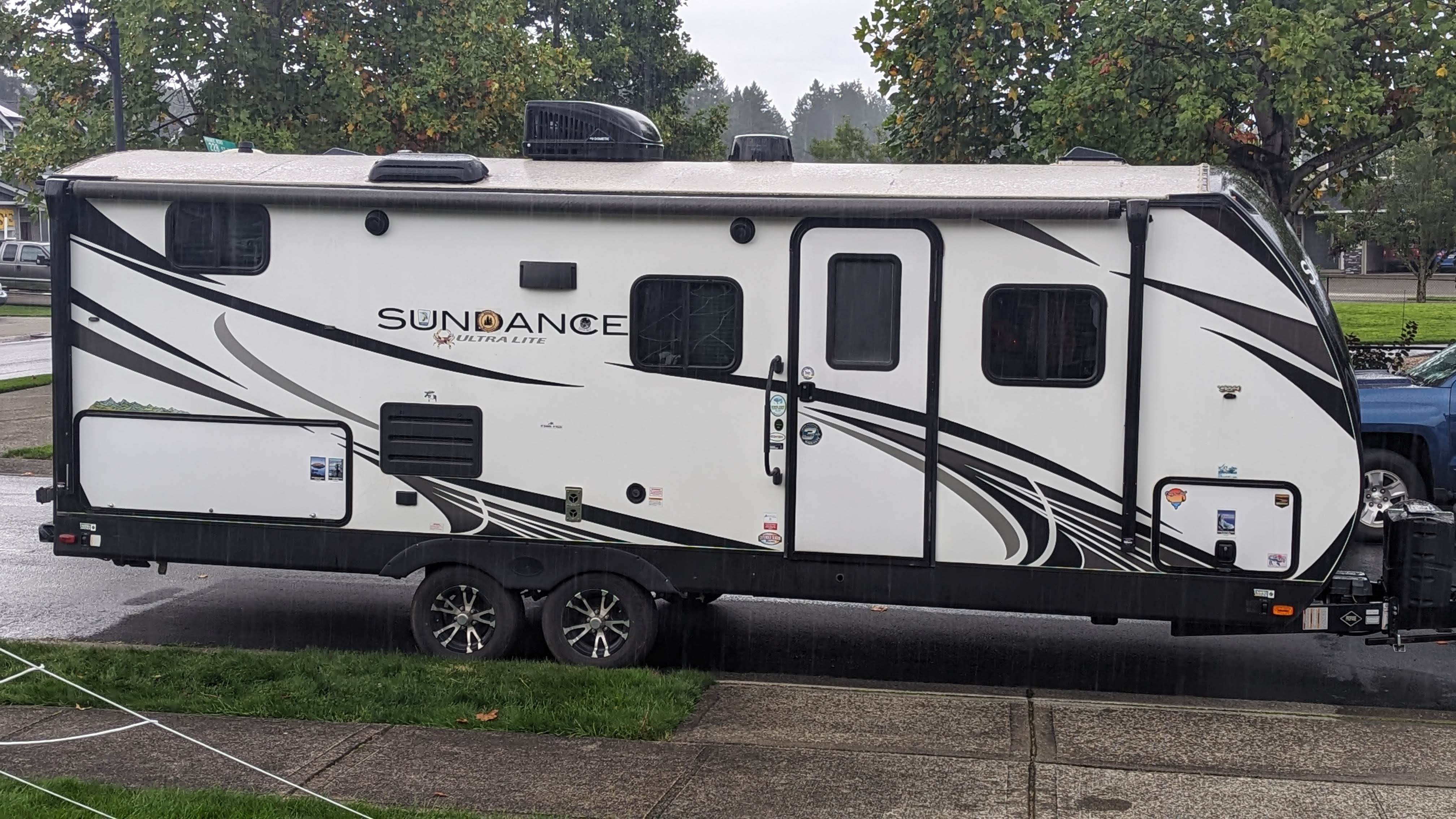 2021 Heartland SUNDANCE ULTRA LITE 241BH RV
