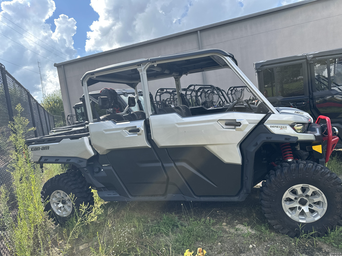 2024 Can-Am Defender MAX X mr with Half-Doors HD10 in winston-salem NC