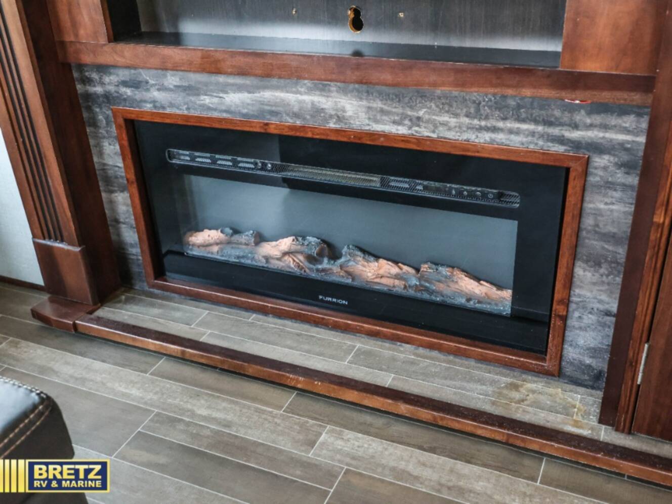 A photo of this 2019 Jayco Pinnacle 36SSWS