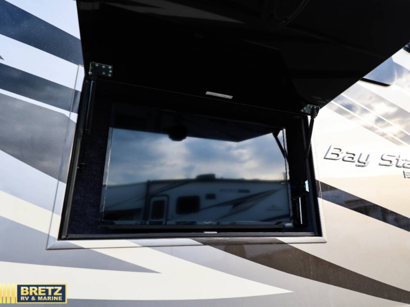 A photo of this 2019 Newmar Bay Star 3626