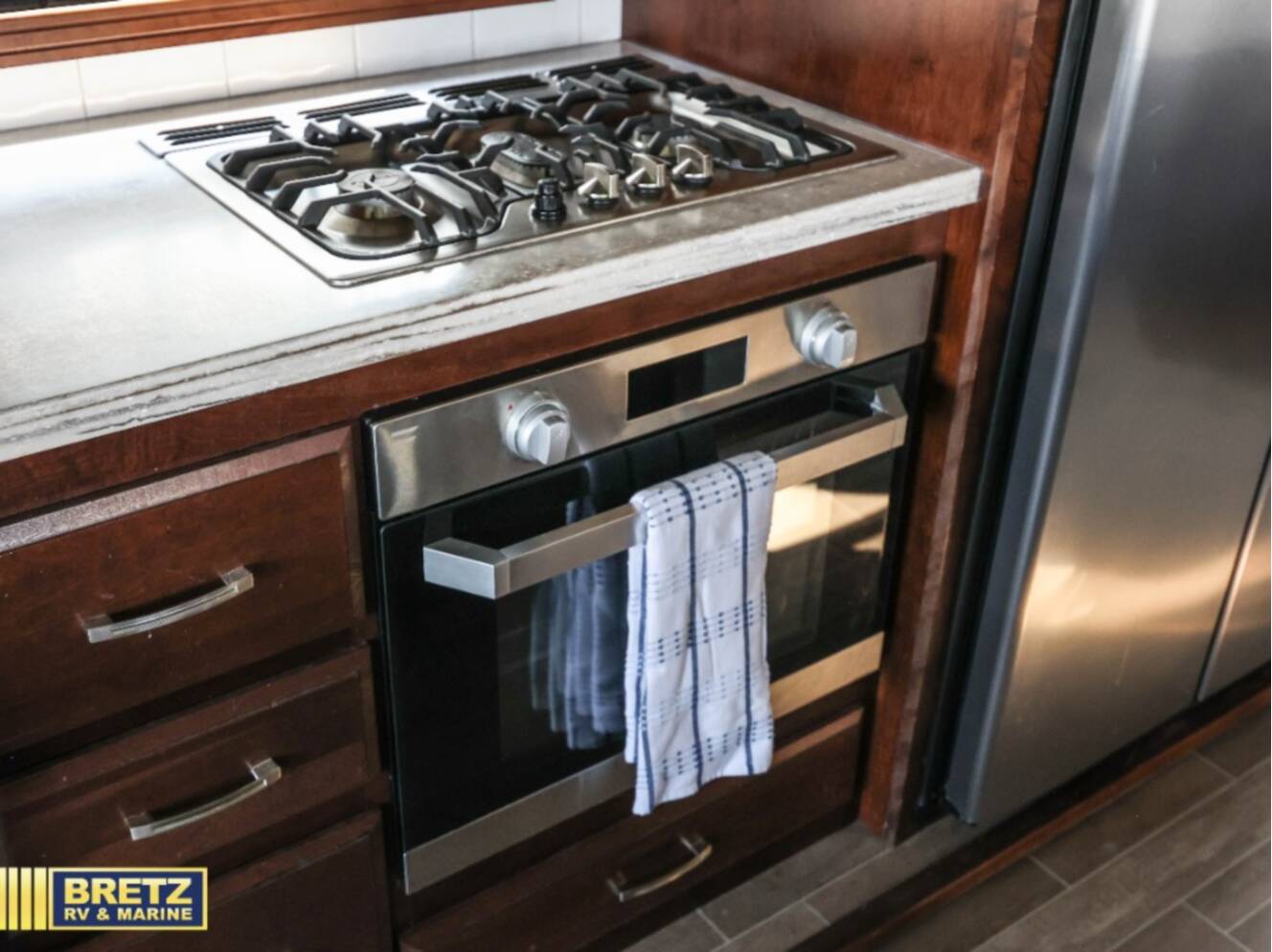 A photo of this 2019 Jayco Pinnacle 36SSWS