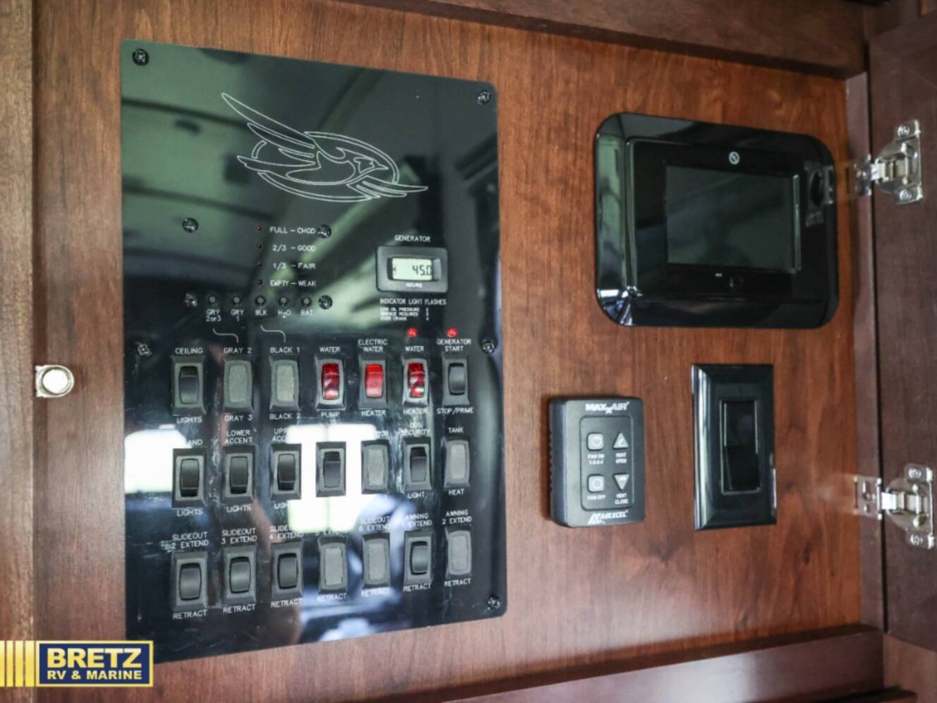 A photo of this 2019 Jayco Pinnacle 36SSWS