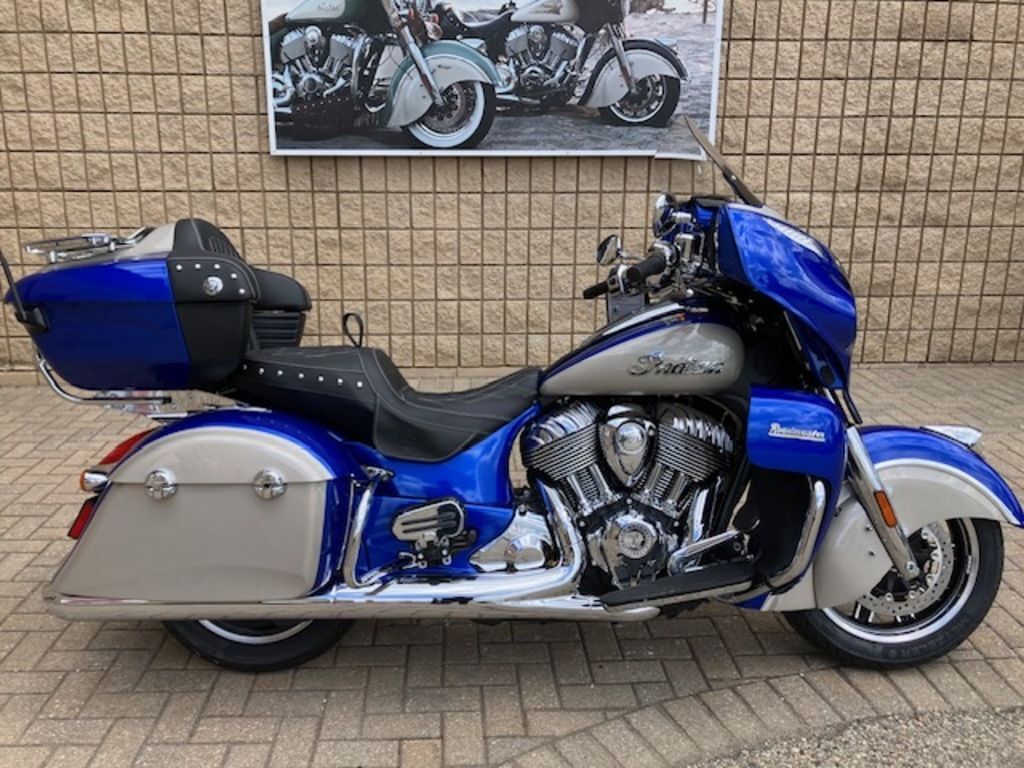 2026 Indian Motorcycle® Roadmaster® Deep Blue Metallic / Silver Quartz Metalli BASE in Clinton Twp, MI
