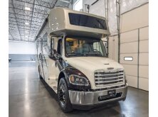 2027 Tiffin Motorhomes Allegro Bay 34 DB Review image