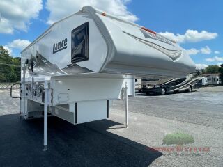 2027 LANCE 1172 TRUCK CAMPER
