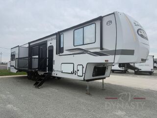 2026 FOREST RIVER SABRE 38RVHUNTER