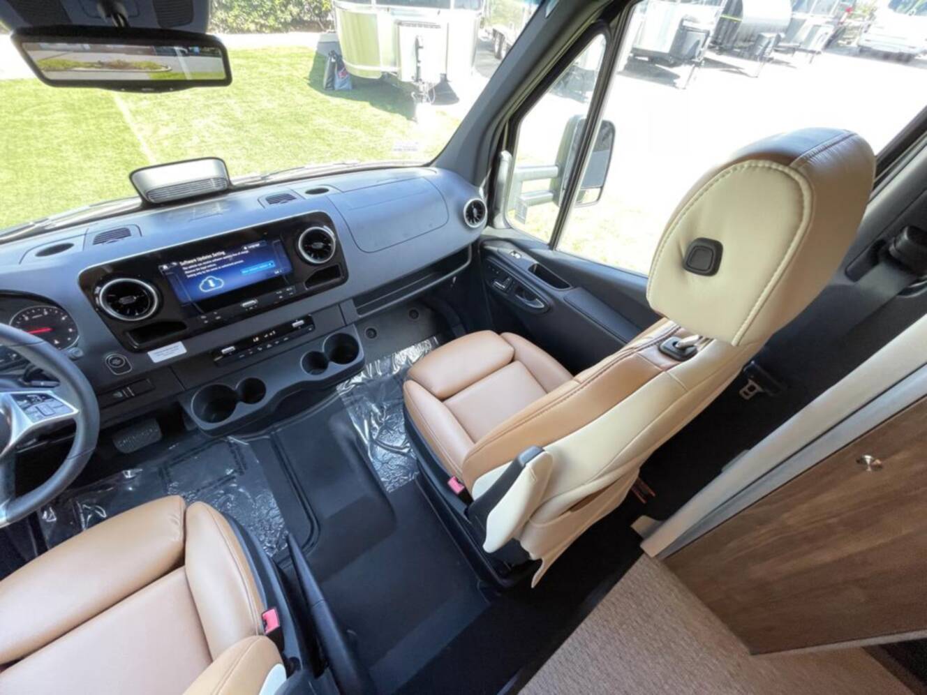 A photo of this 2027 Airstream Atlas 25RT