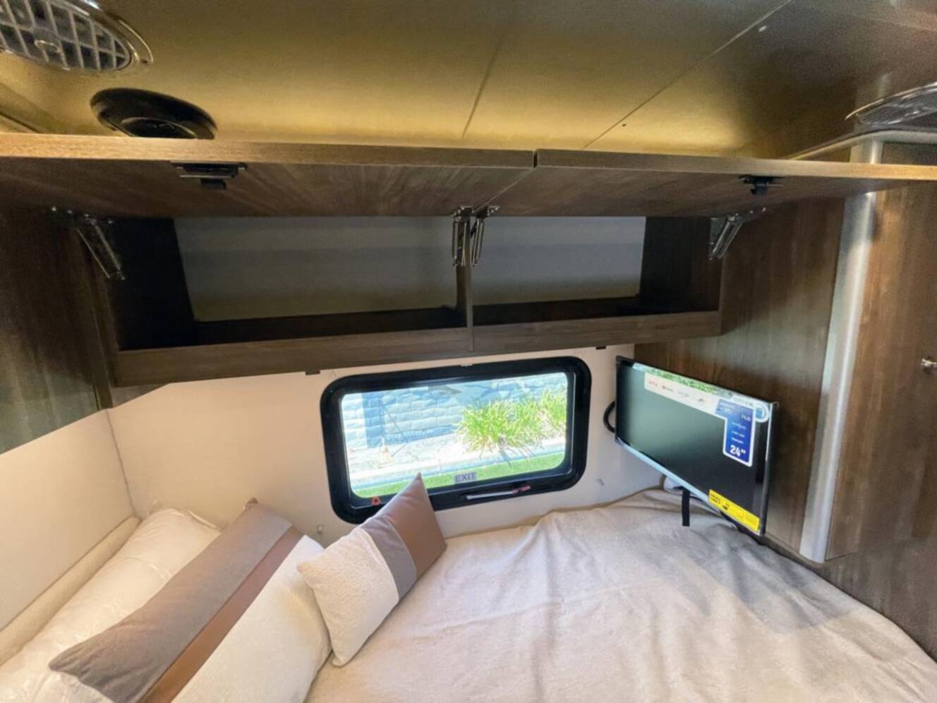 A photo of this 2027 Airstream Atlas 25RT