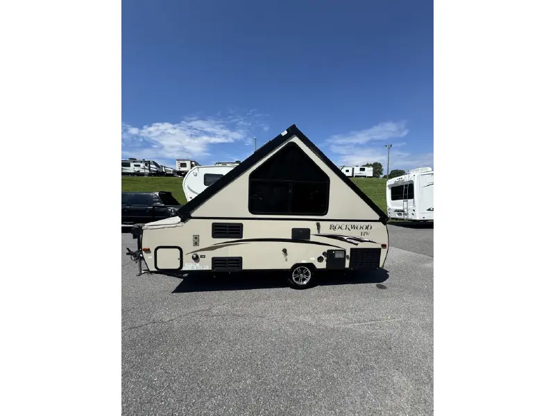 2015 FOREST RIVER ROCKWOOD A194HW