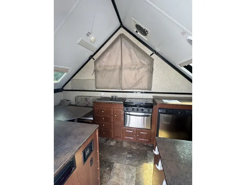 2015 FOREST RIVER ROCKWOOD A194HW