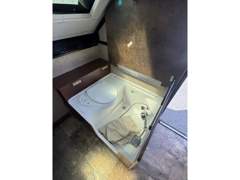 2015 FOREST RIVER ROCKWOOD A194HW