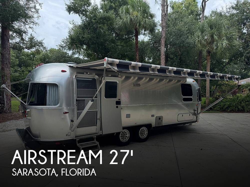 2024 Airstream Globetrotter 27FB Twin in sarasota FL
