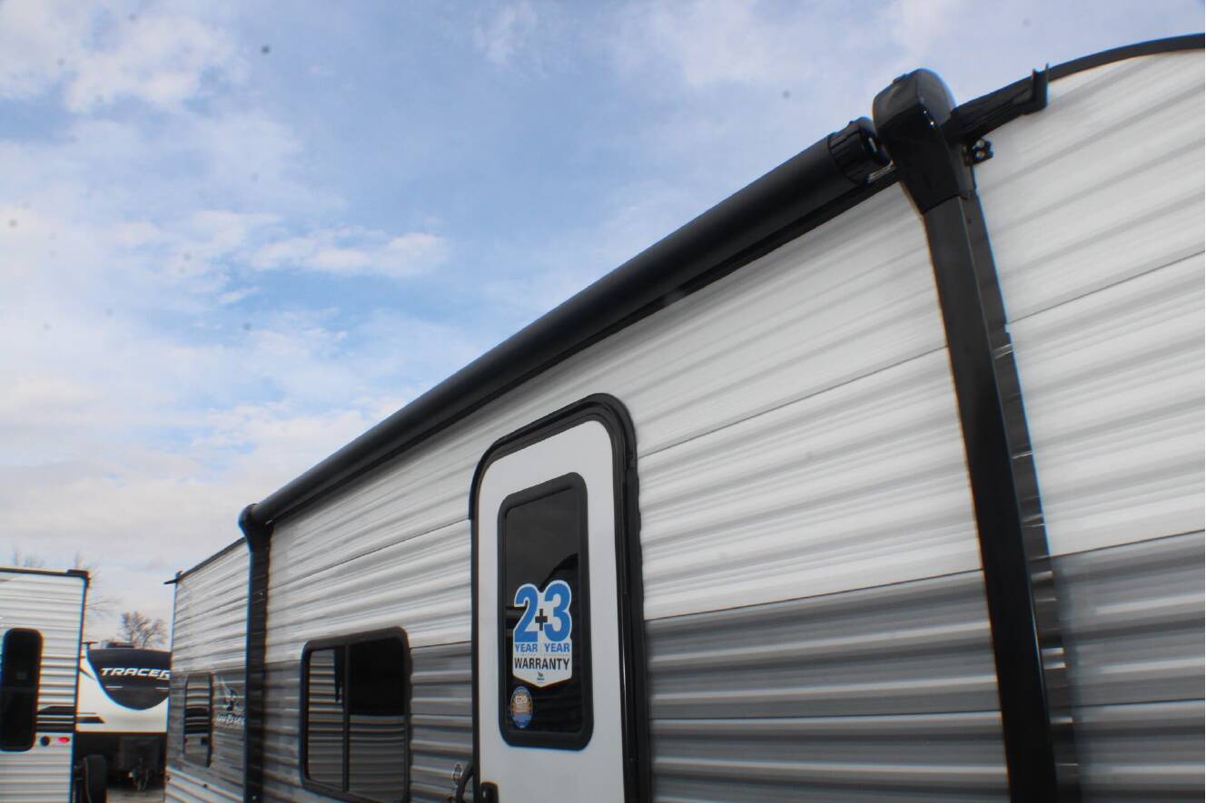 A photo of this 2026 Jayco Jay Flight SLX 250BH