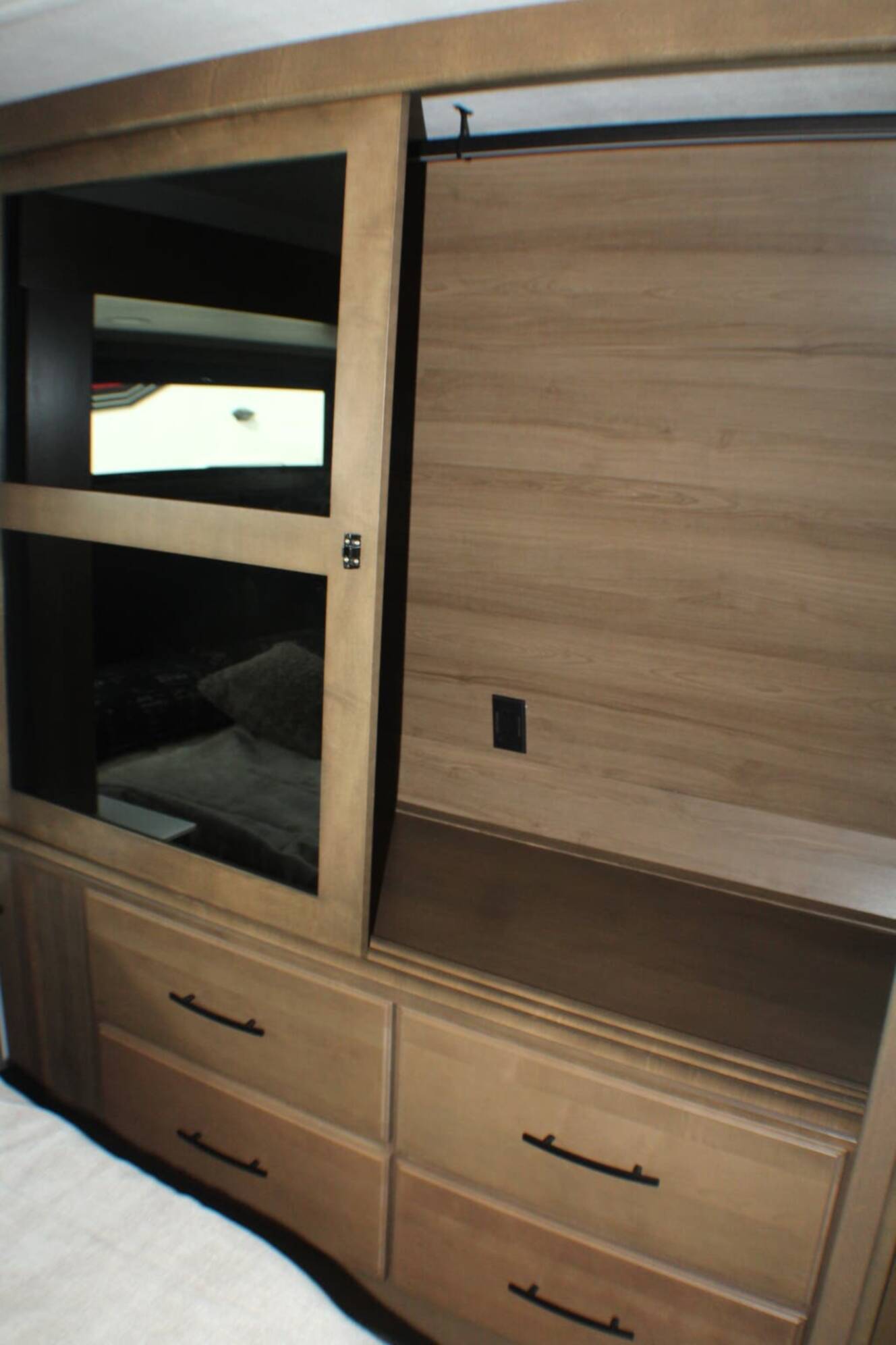 A photo of this 2026 Keystone Montana 3100RL