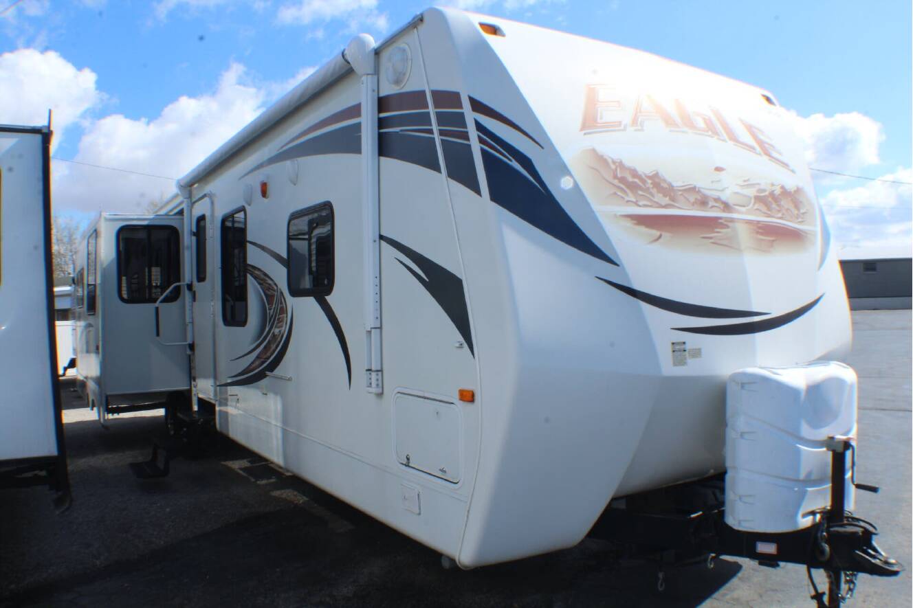 A photo of this 2012 Jayco Eagle 330RLTS