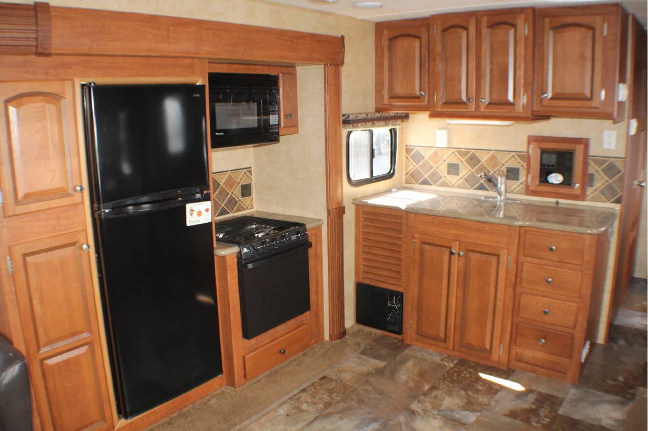 A photo of this 2012 Jayco Eagle 330RLTS
