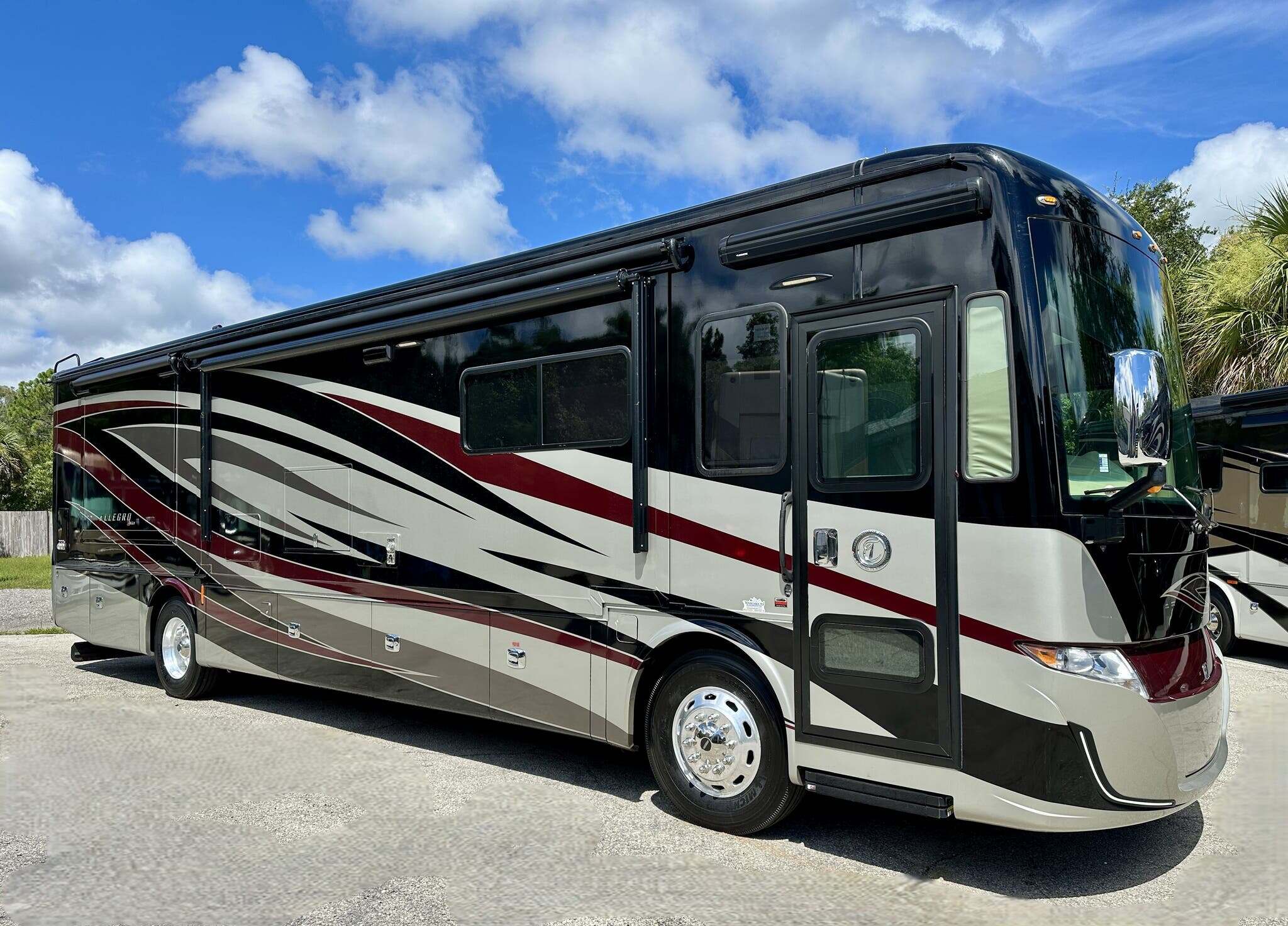 2018 Tiffin Allegro Red 37 PA RV