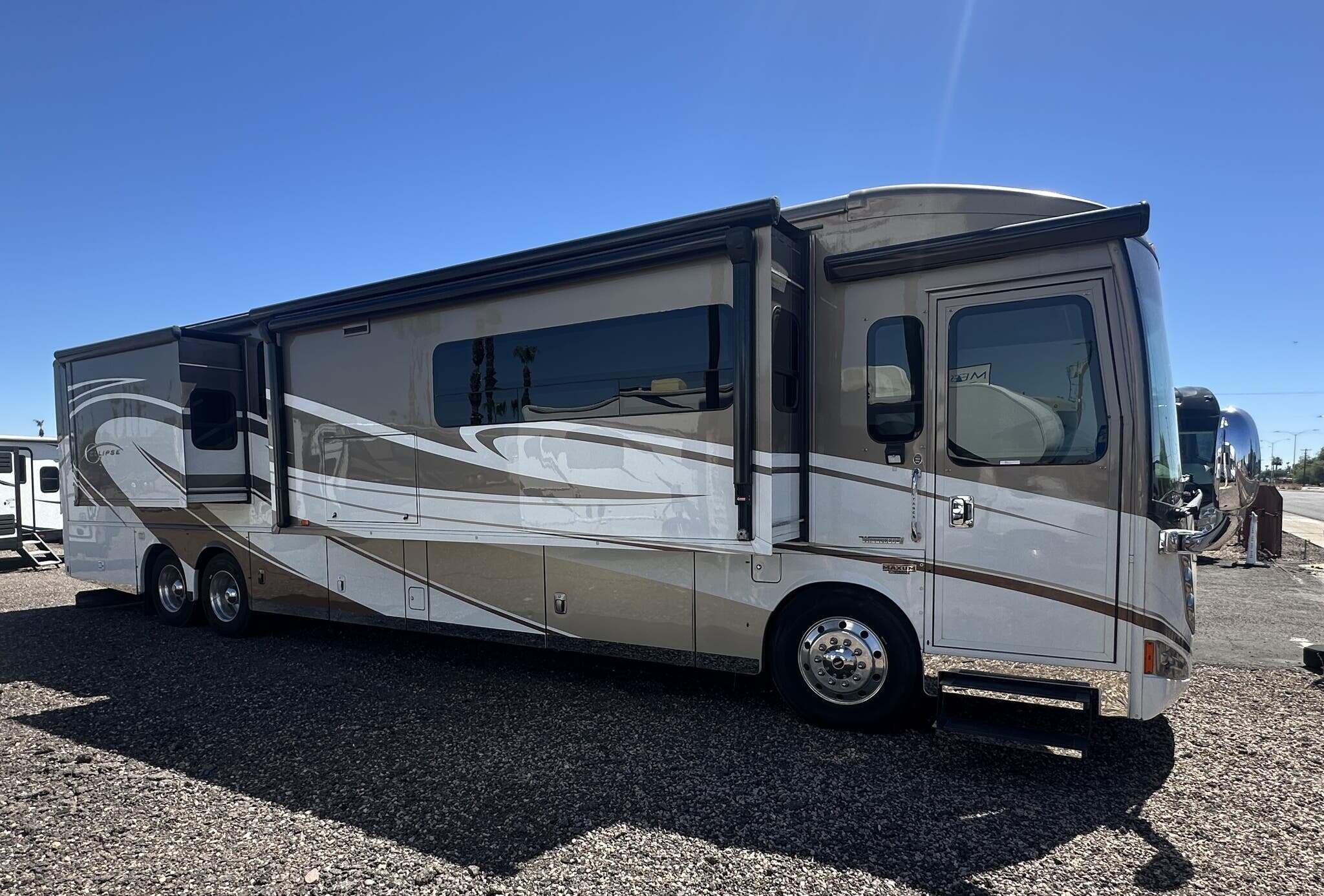 2015 Itasca Ellipse 42QD in mesa AZ