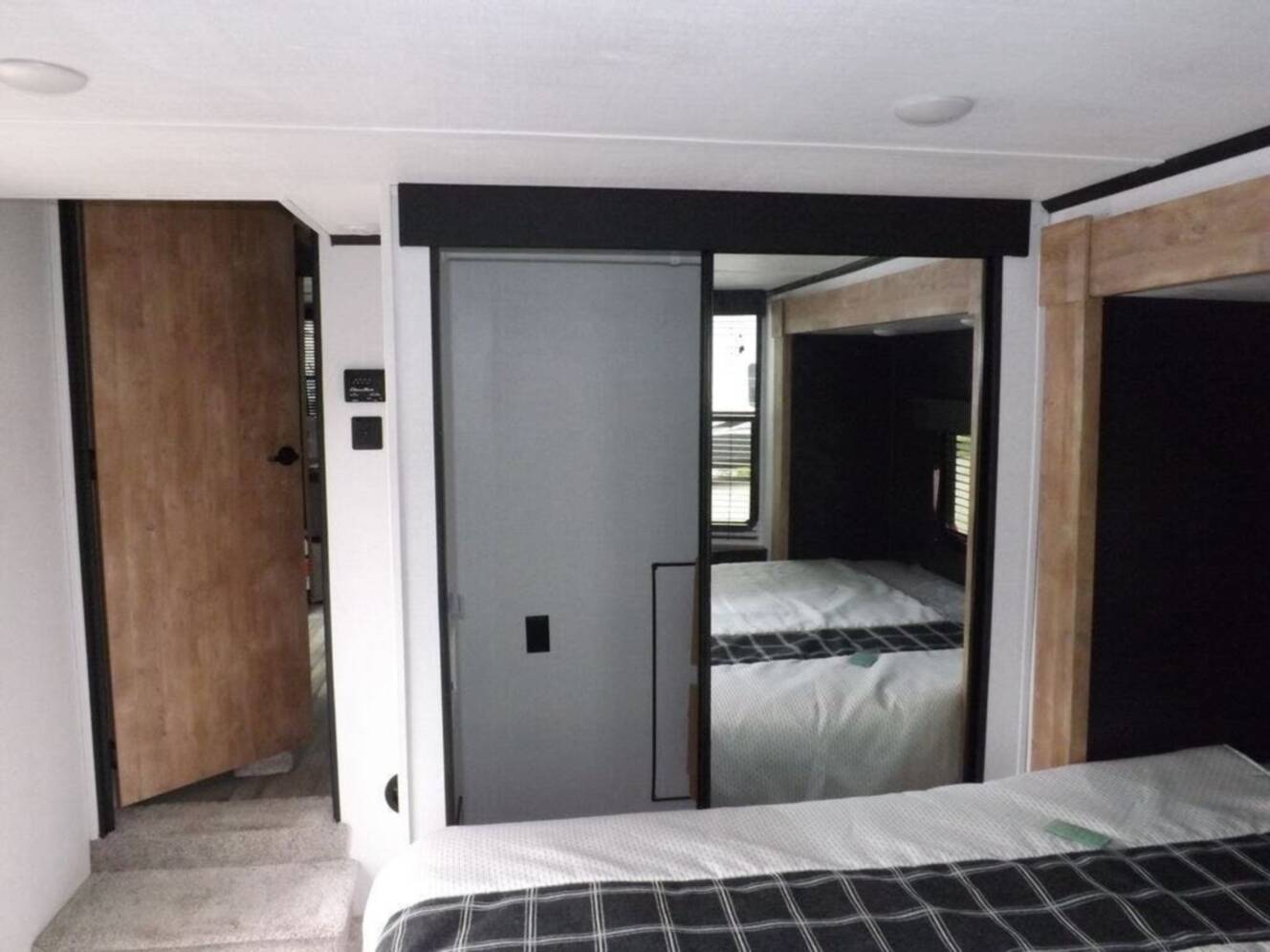 A photo of this 2023 Keystone Residence 40FLFT