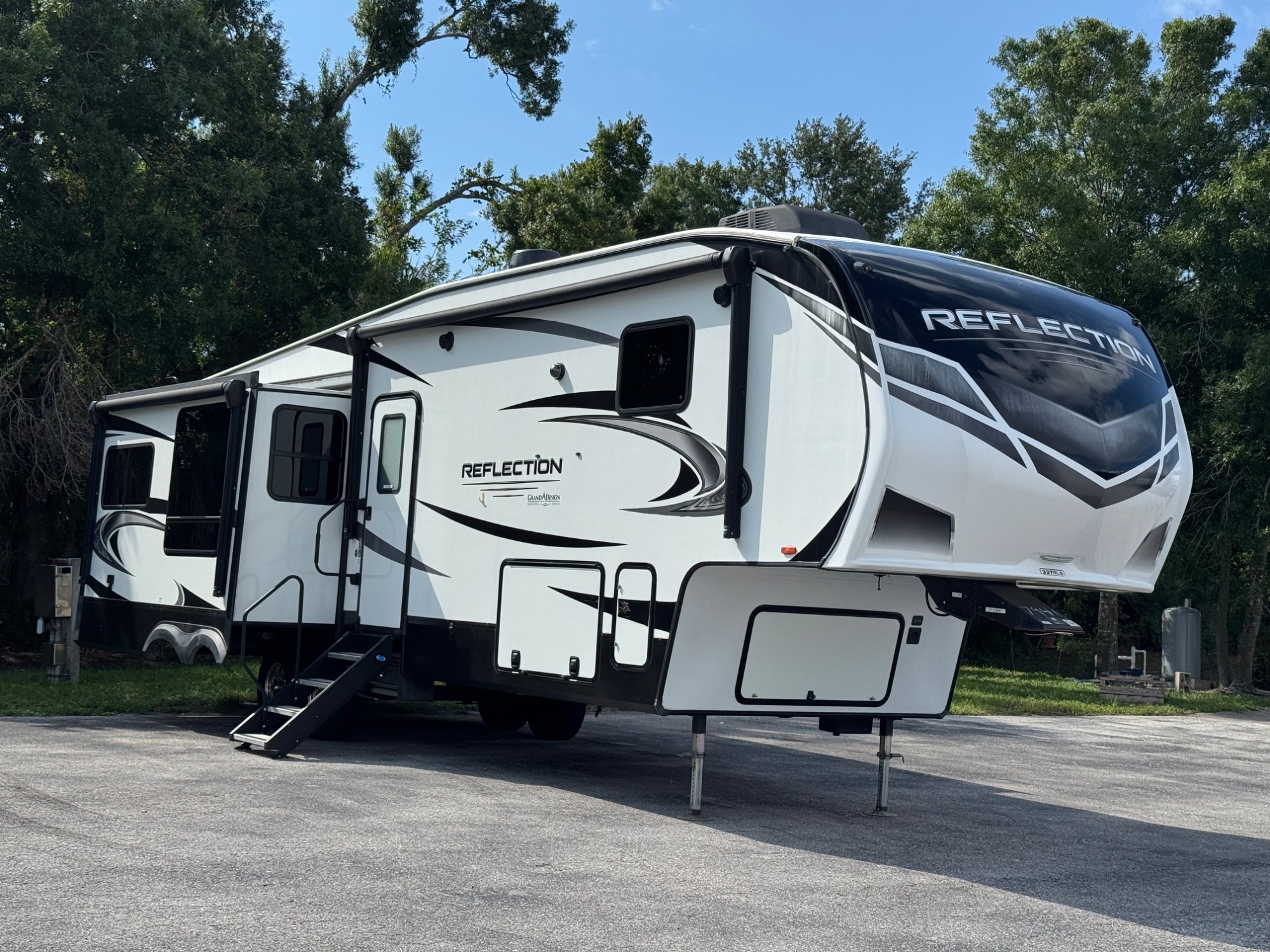 2021 Grand Design REFLECTION in bradenton FL