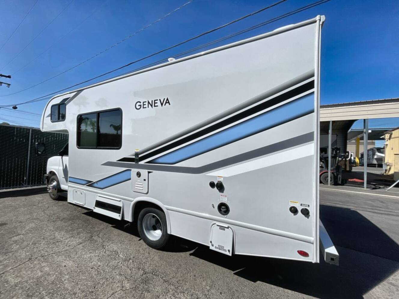 A photo of this 2027 Thor Motor Coach Geneva 21VT Chevy