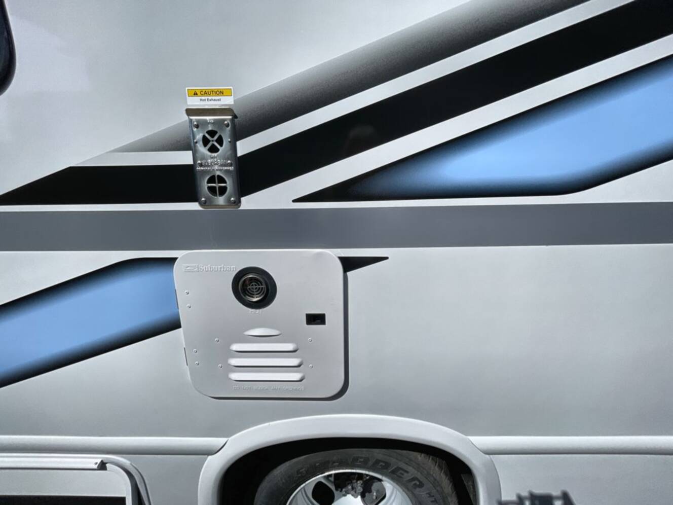 A photo of this 2027 Thor Motor Coach Geneva 21VT Chevy