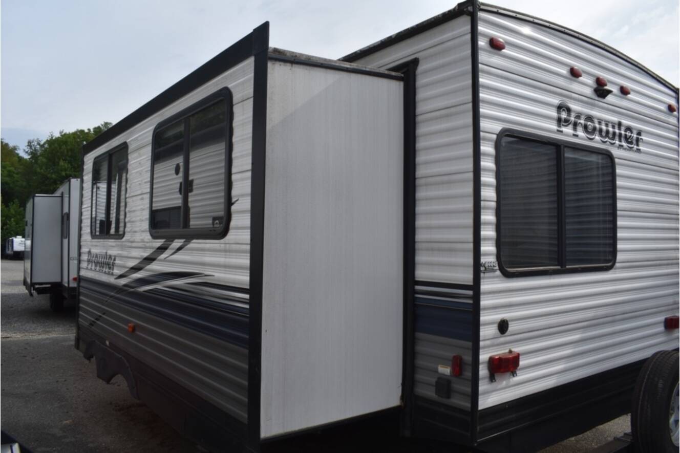 A photo of this 2021 Heartland Prowler 276RE