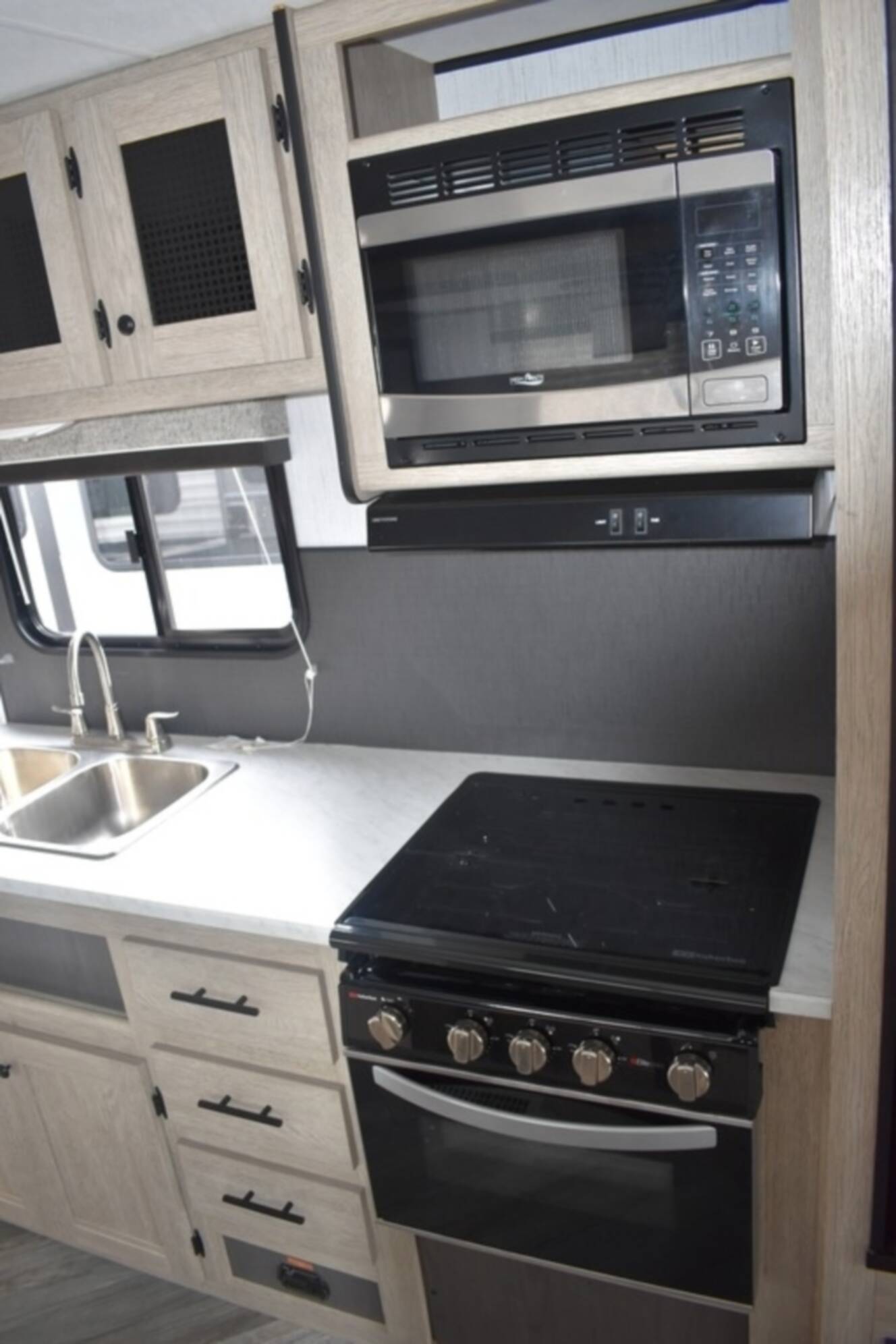 A photo of this 2021 Heartland Prowler 276RE