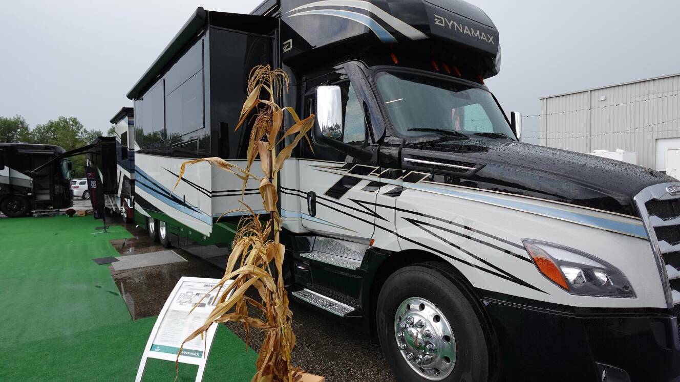 A photo of this 2027 Dynamax GRAND SPORT 45CB