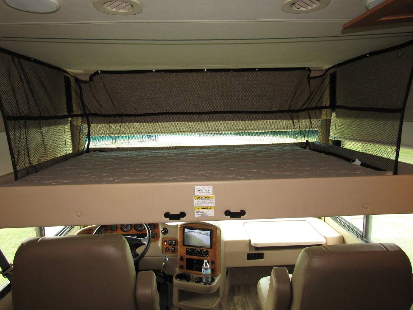 A photo of this 2016 Thor Motor Coach PALAZZO 33.2