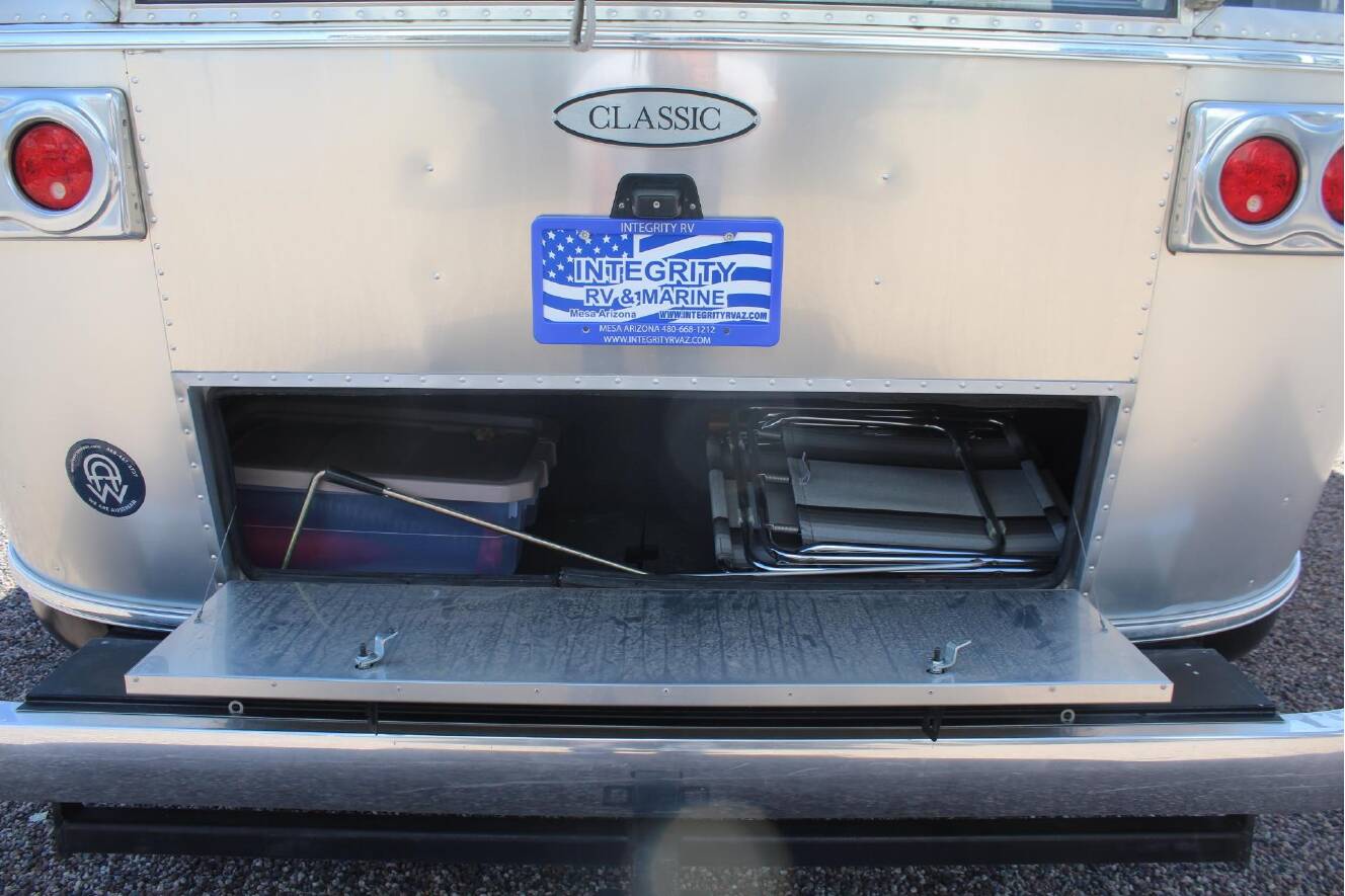 A photo of this 2017 Airstream CLASSIC 30RB
