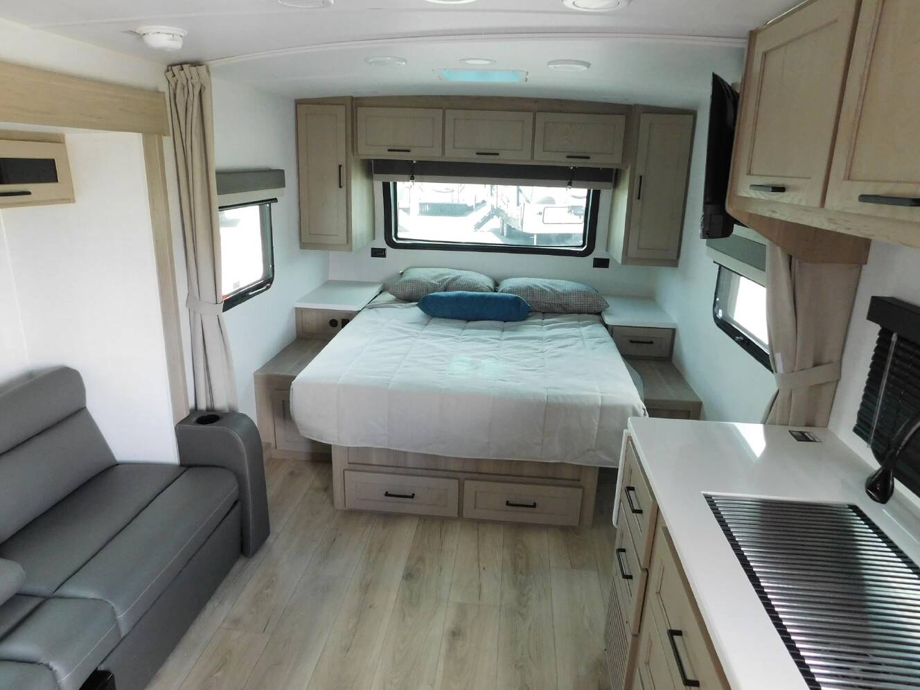 A photo of this 2026 Forest River FLAGSTAFF MICRO LITE 21FBRS