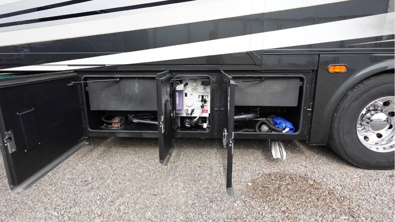 A photo of this 2027 Dynamax GRAND SPORT 45CB