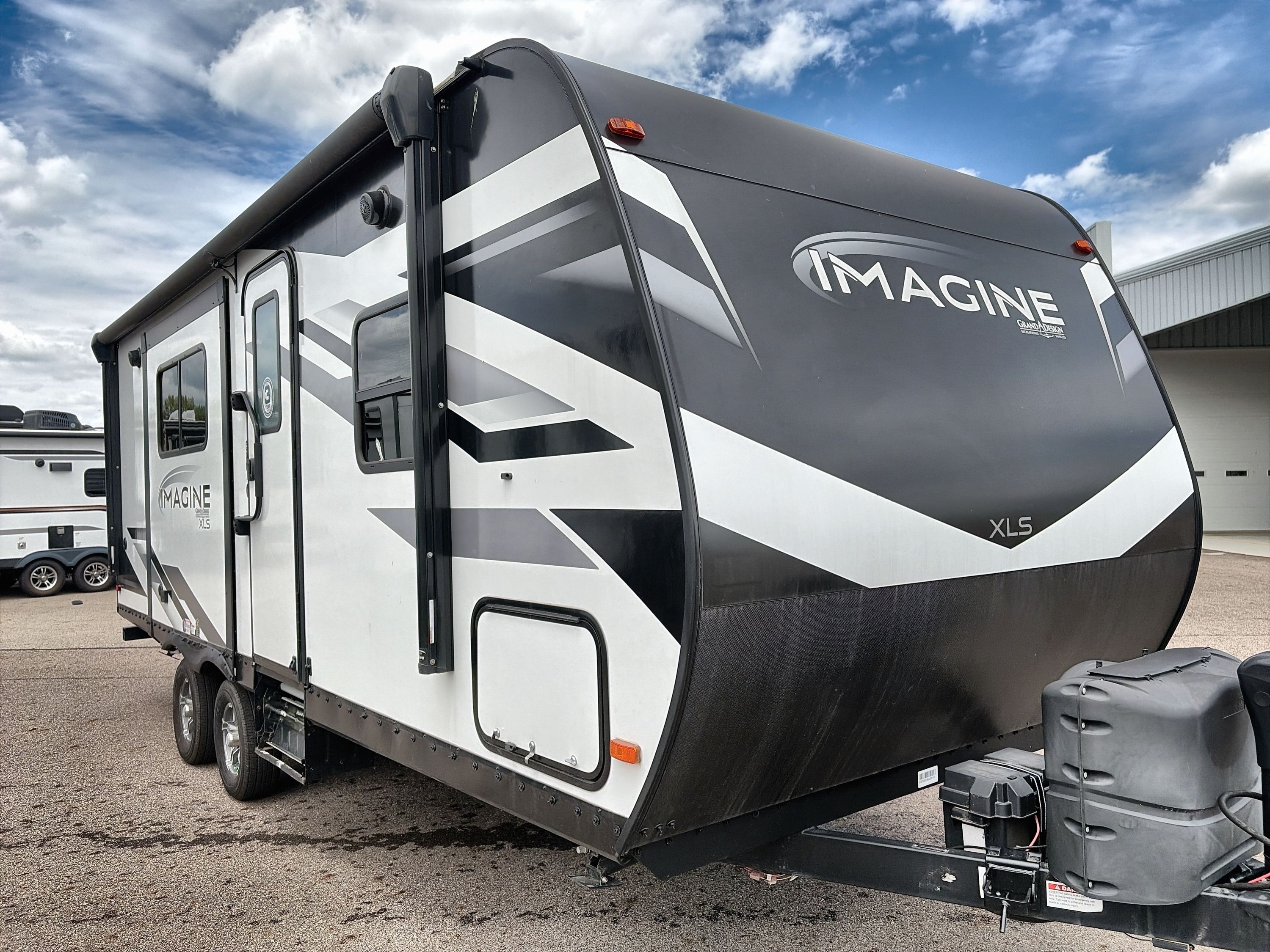 2022 Grand Design IMAGINE XLS 22RBE in sunbury OH