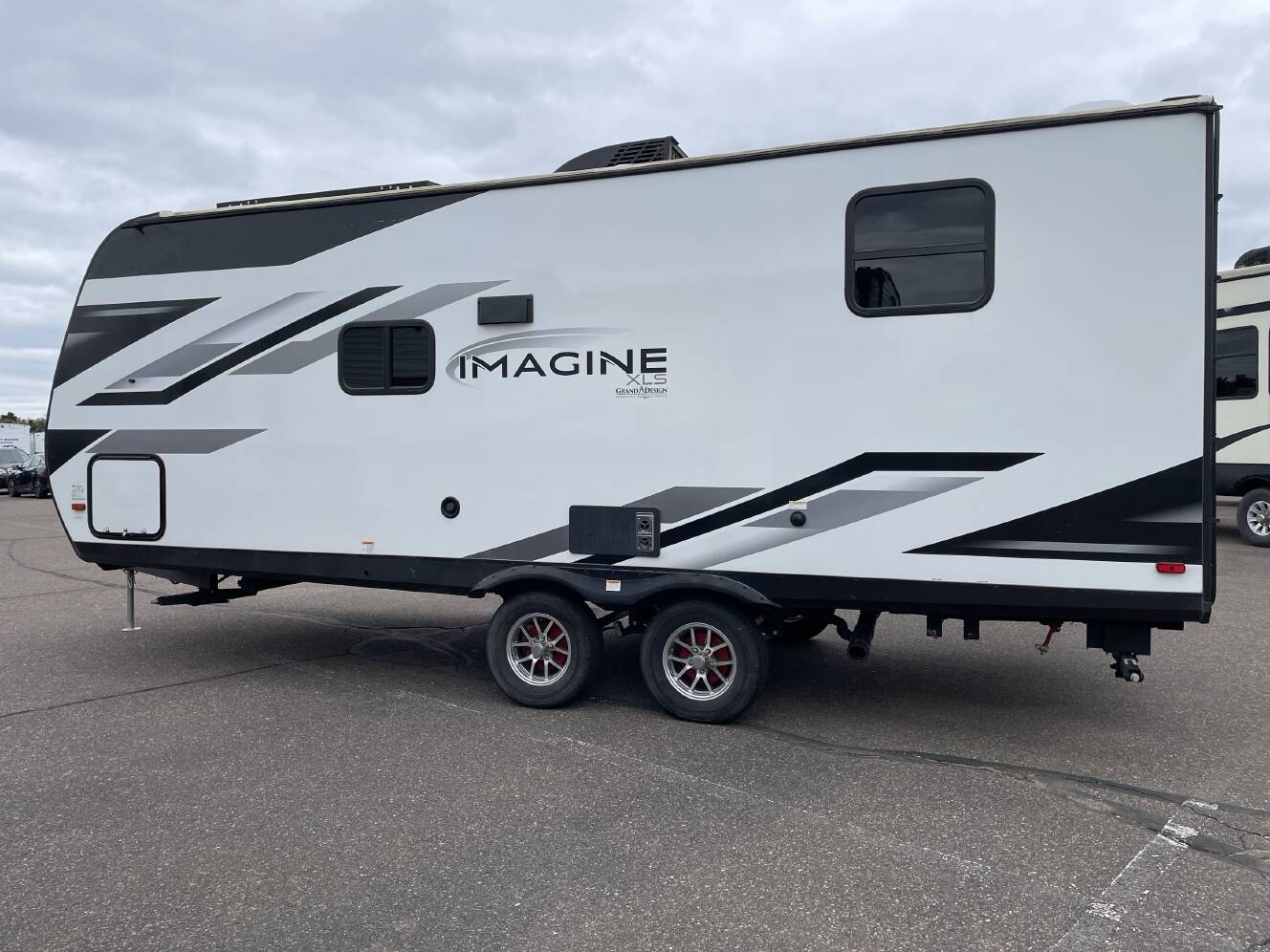 A photo of this 2024 Grand Design IMAGINE XLS 21BHE