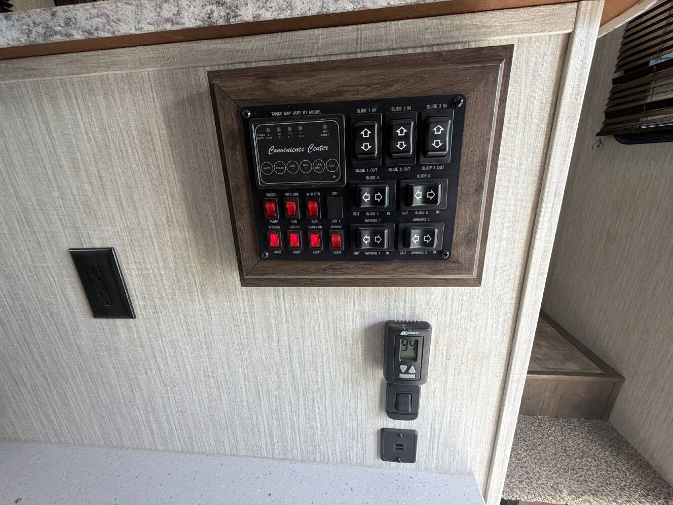 A photo of this 2020 Crossroads VOLANTE 3851FL