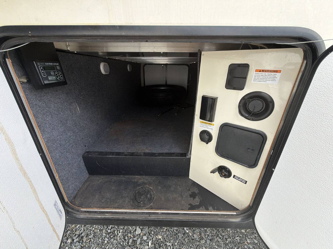 A photo of this 2020 Crossroads VOLANTE 3851FL
