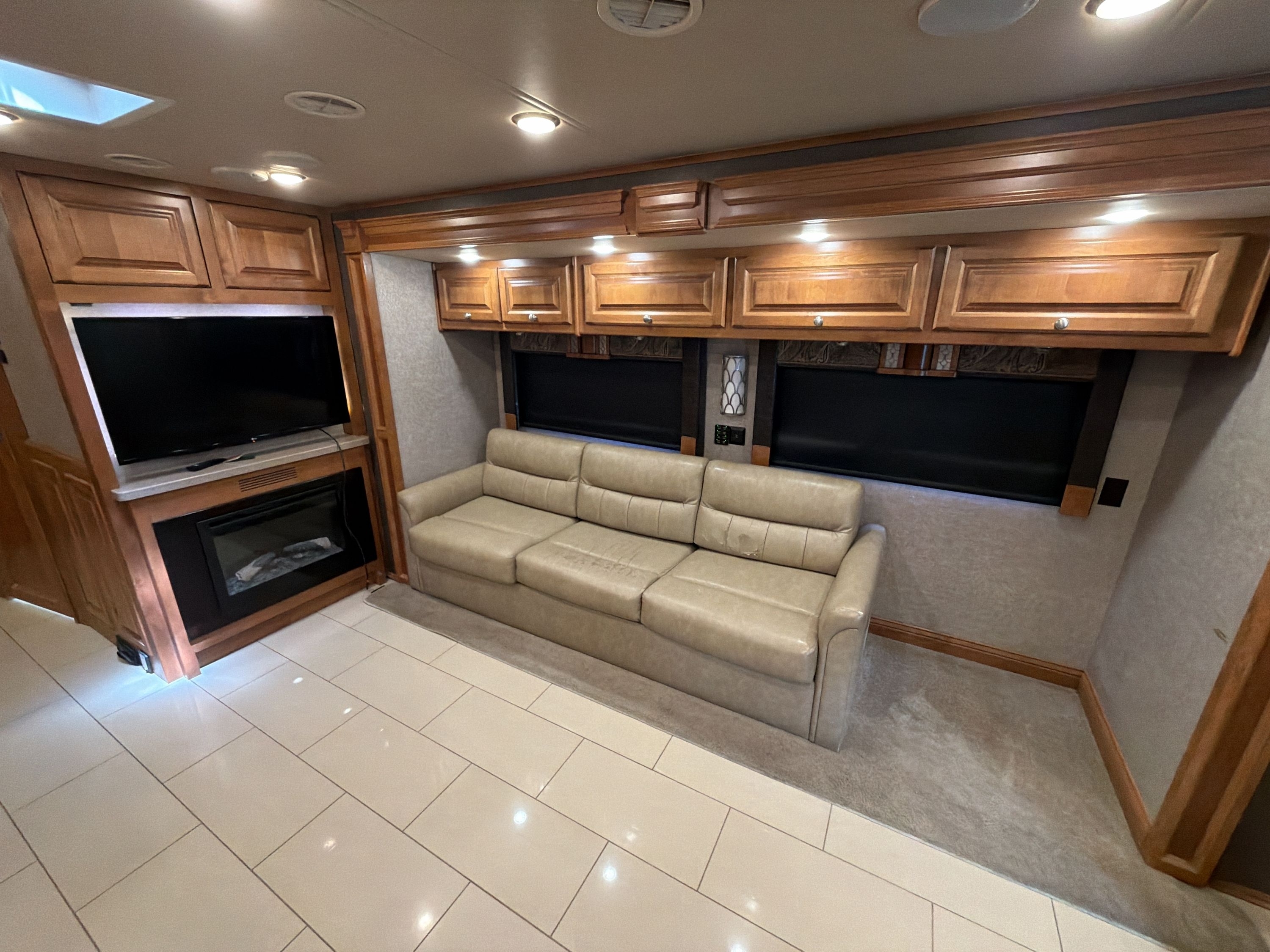 2017 Tiffin ALLEGRO RED 37PA in cheyenne WY