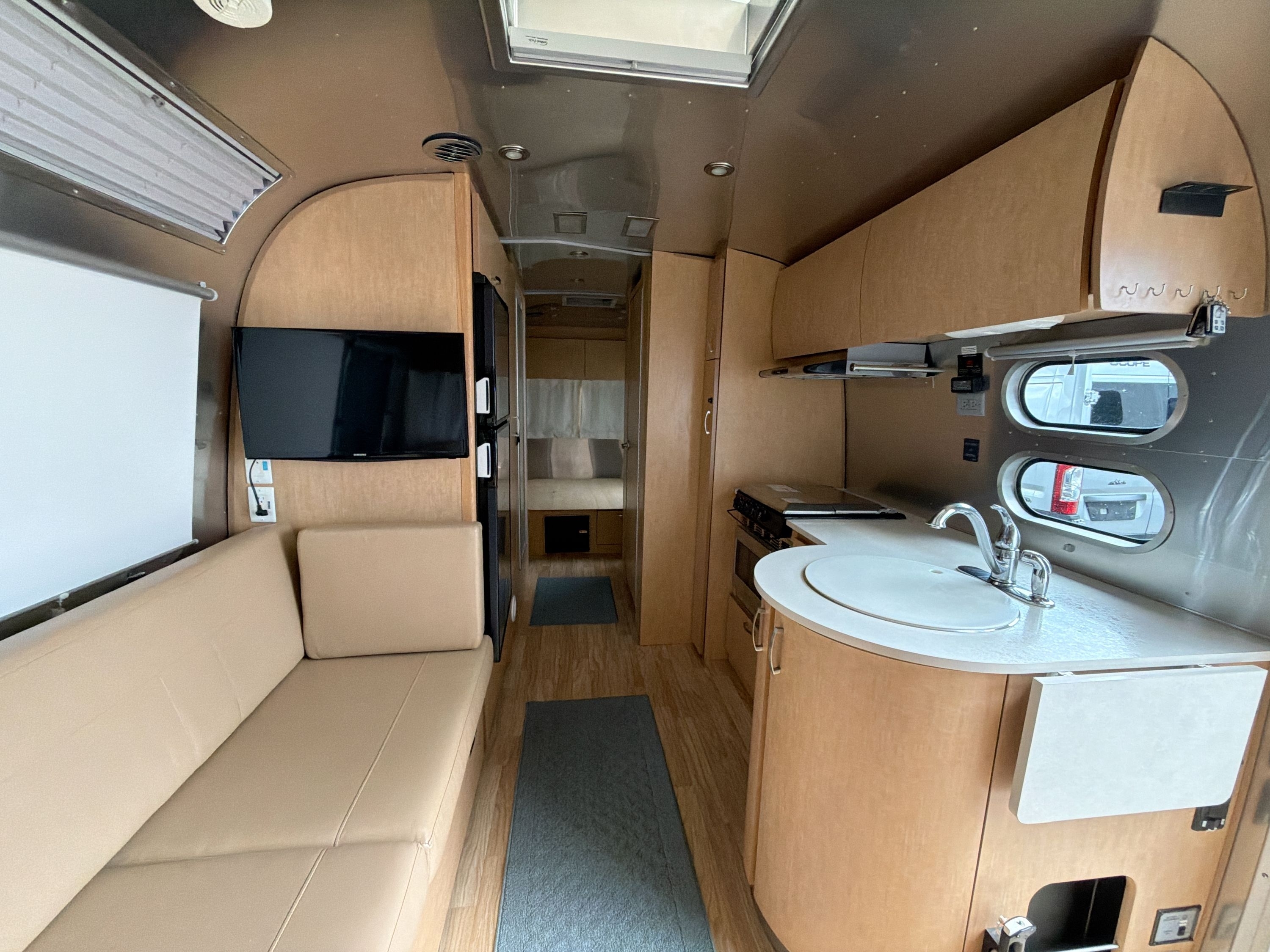 2017 Airstream FLYING CLOUD 25FB in kodak TN