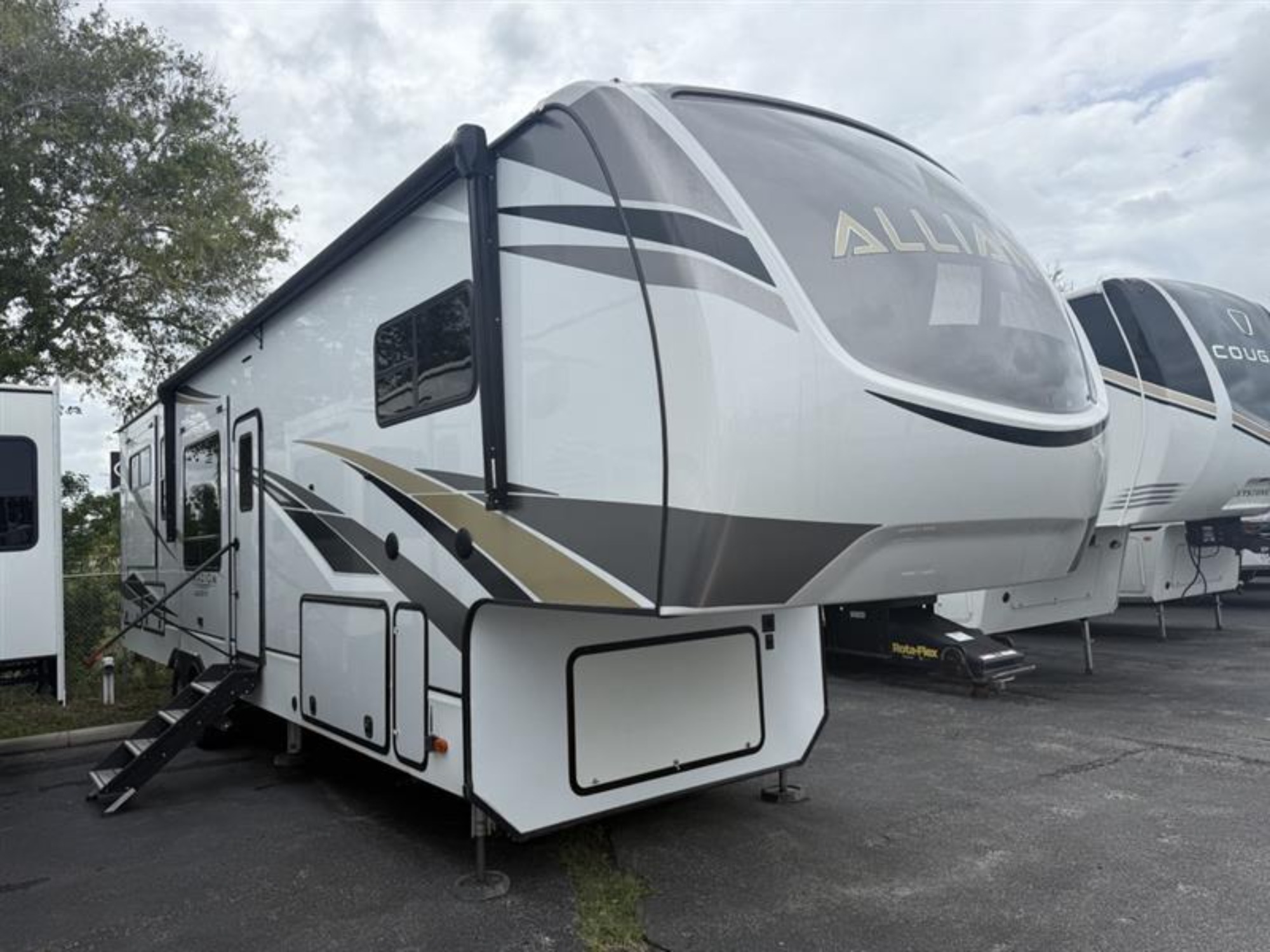 2021 Alliance PARADIGM 365RD in cocoa FL