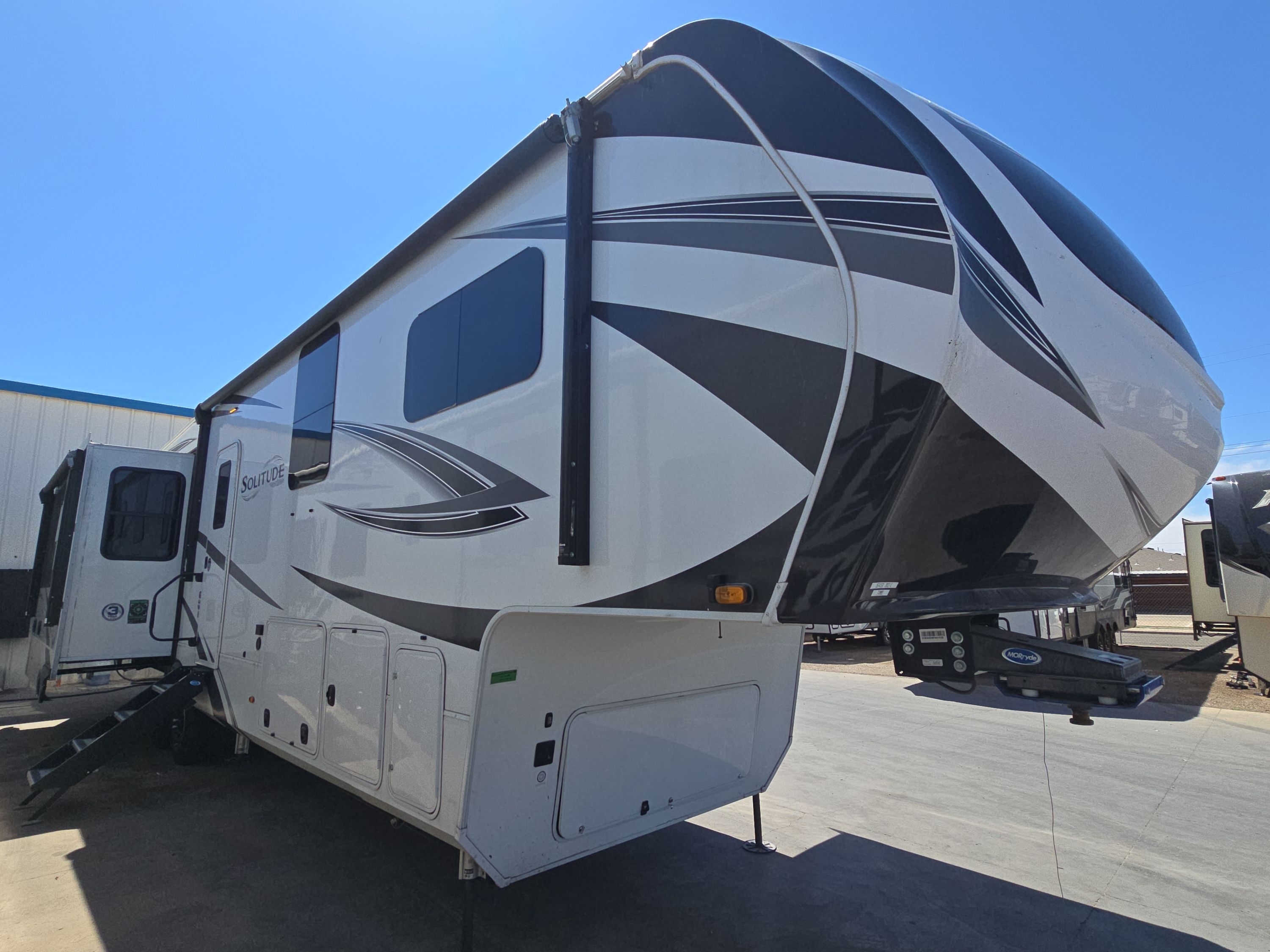 2023 Grand Design SOLITUDE 378MBS in lubbock TX
