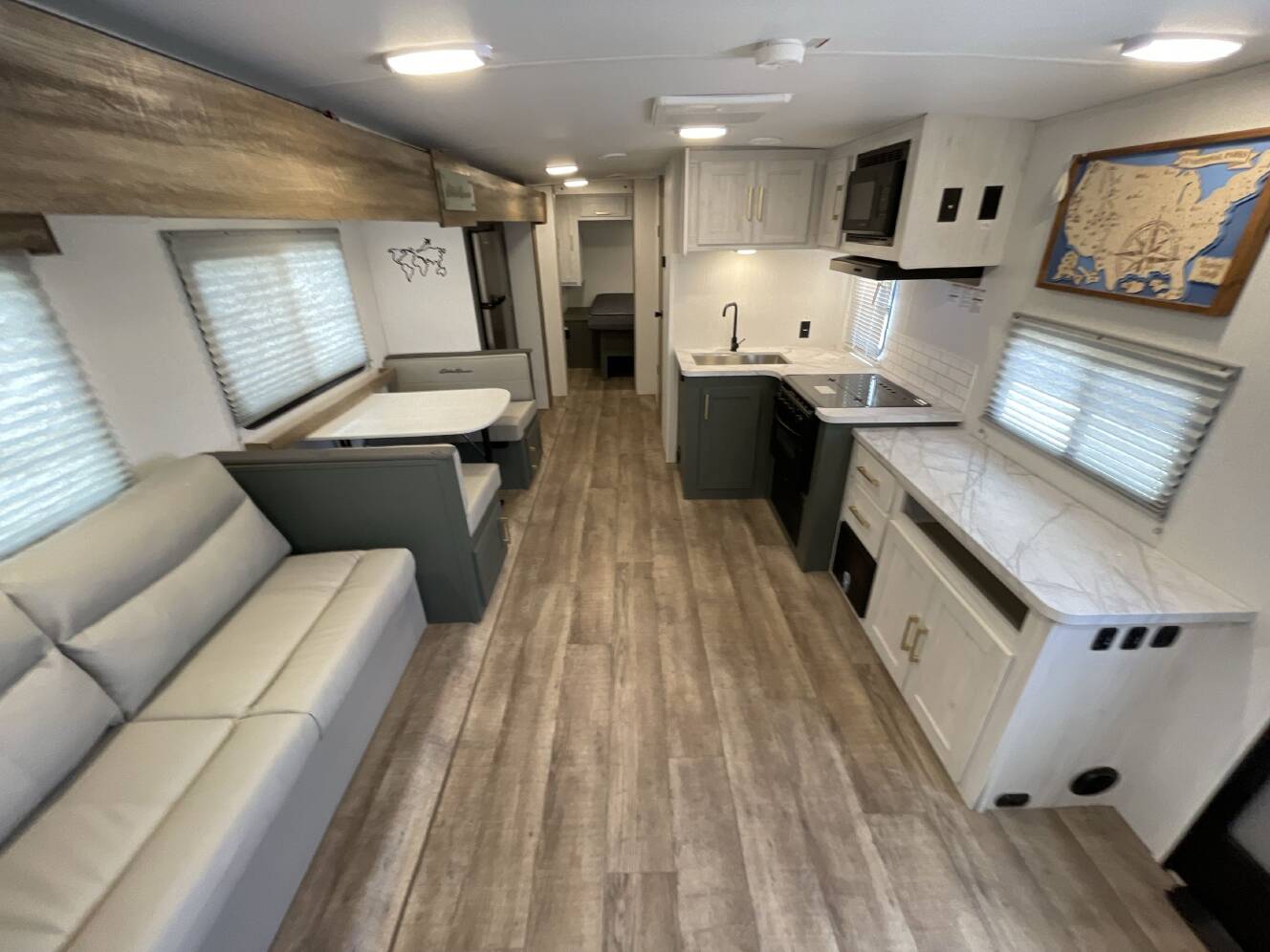 A photo of this 2024 Heartland EDDIE BAUER ID270RL-L