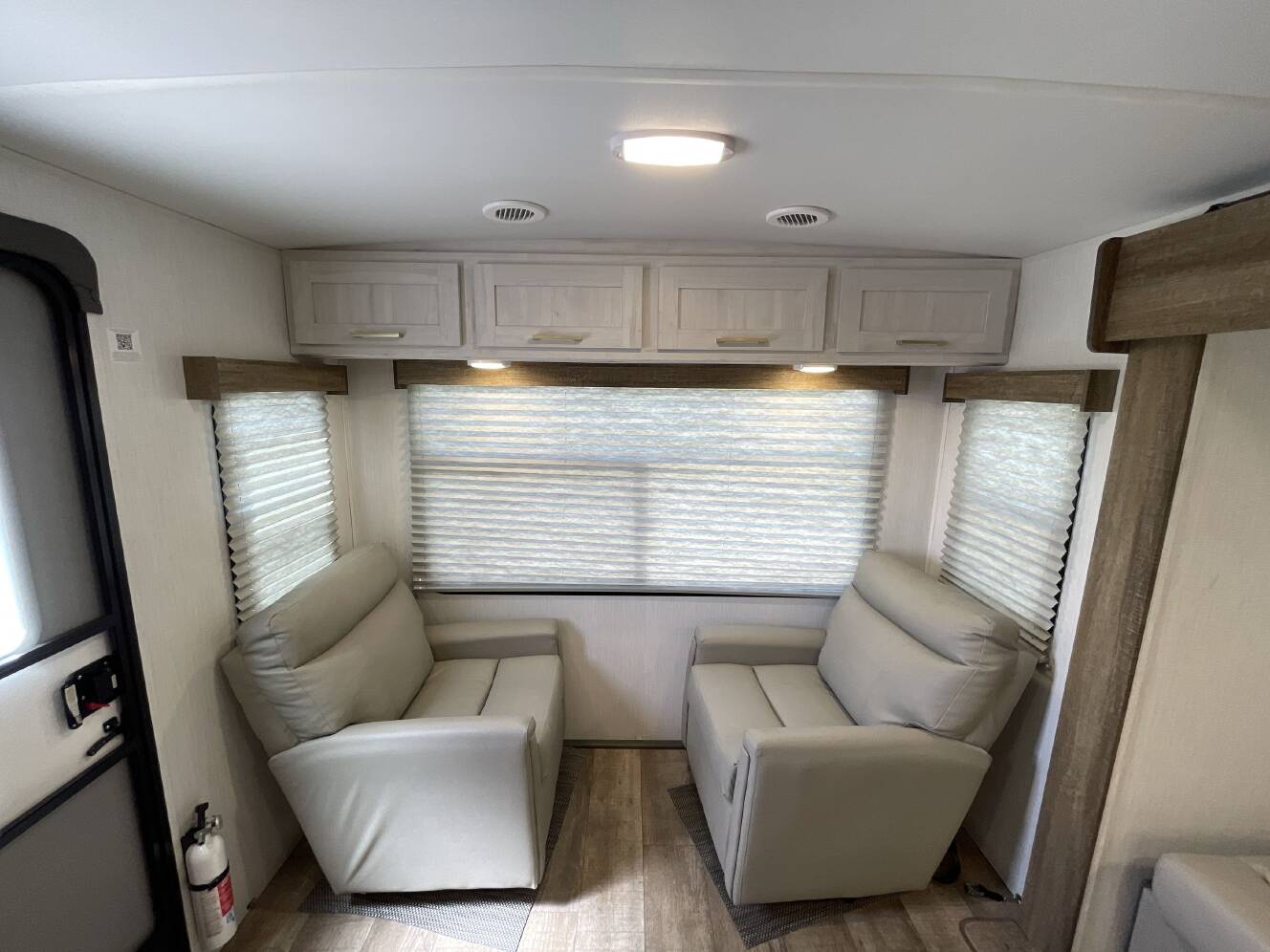 A photo of this 2024 Heartland EDDIE BAUER ID270RL-L