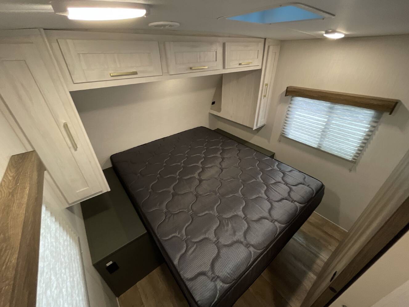 A photo of this 2024 Heartland EDDIE BAUER ID270RL-L