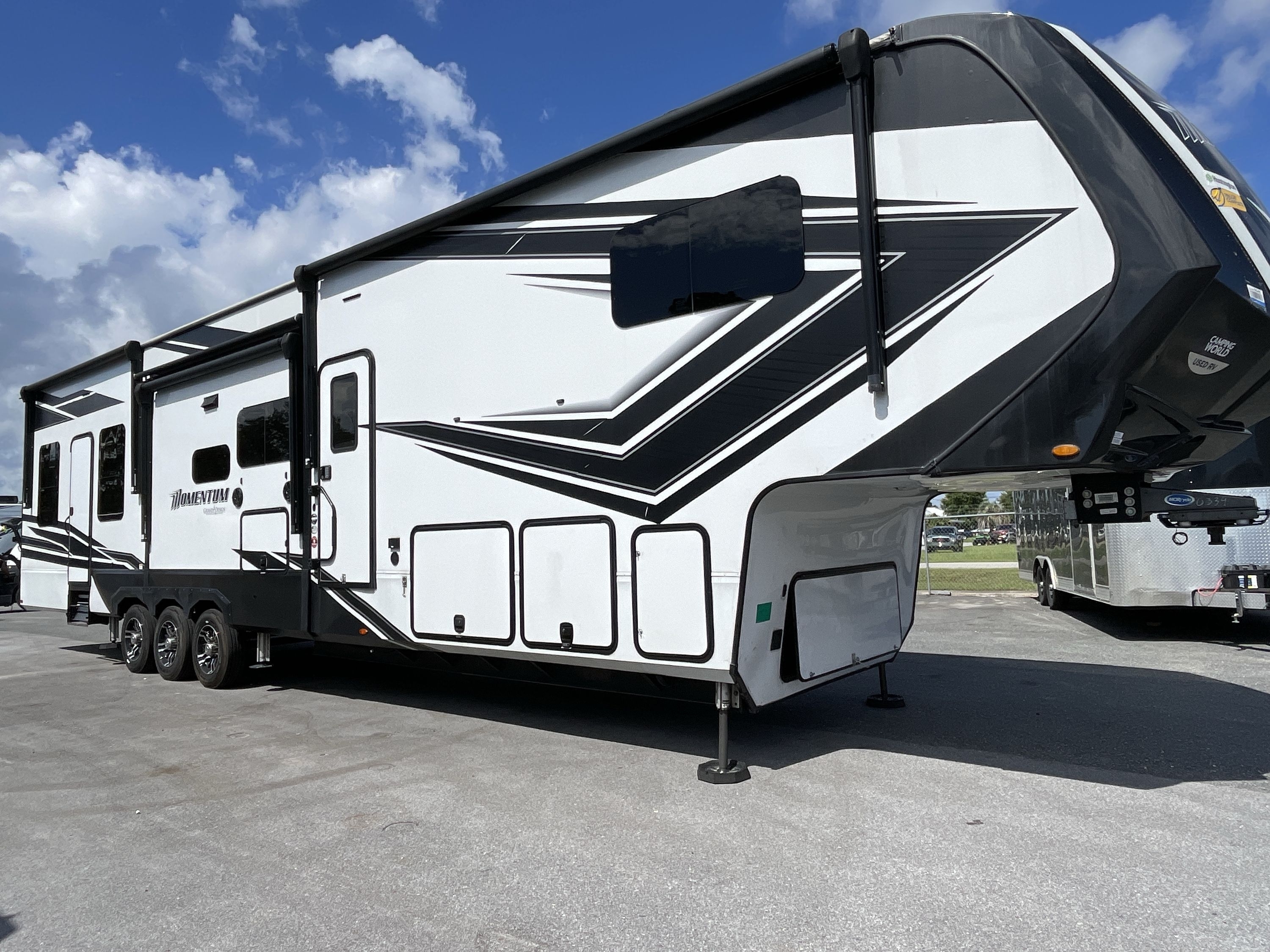2023 Grand Design MOMENTUM 410TH in panama city FL