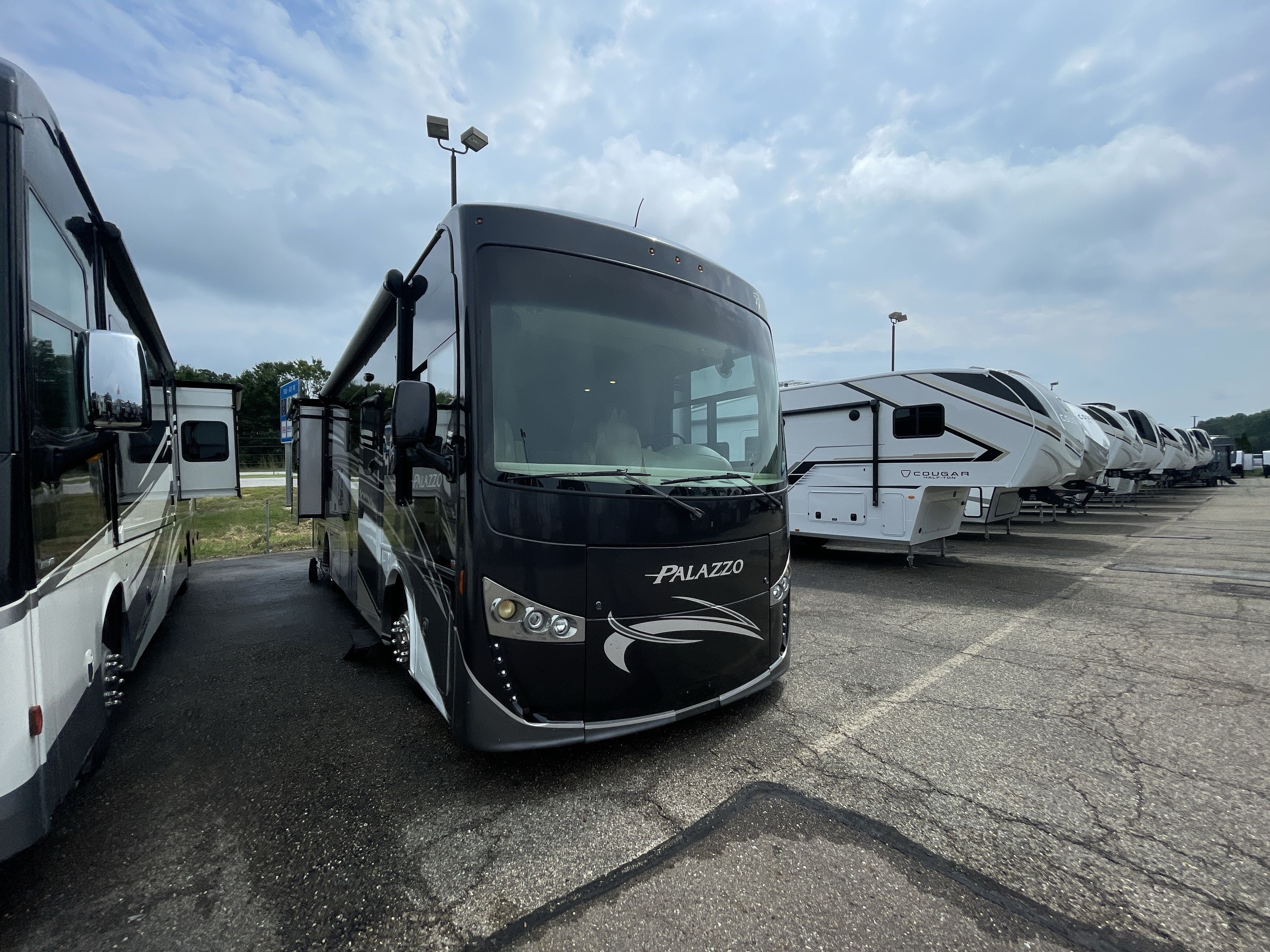 2016 Thor PALAZZO 33.2 in akron OH