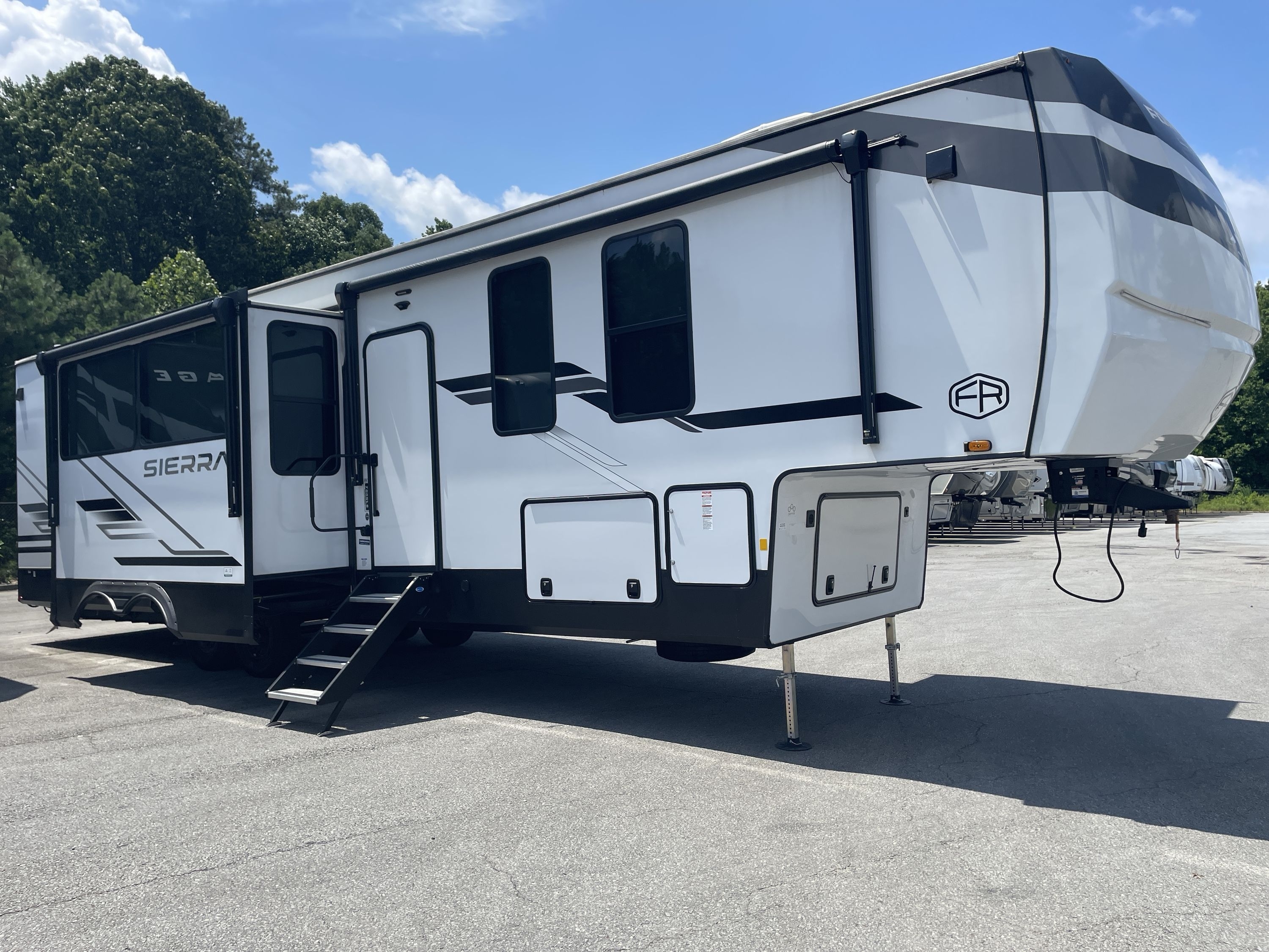2026 Forest River SIERRA 4002FB in buford GA
