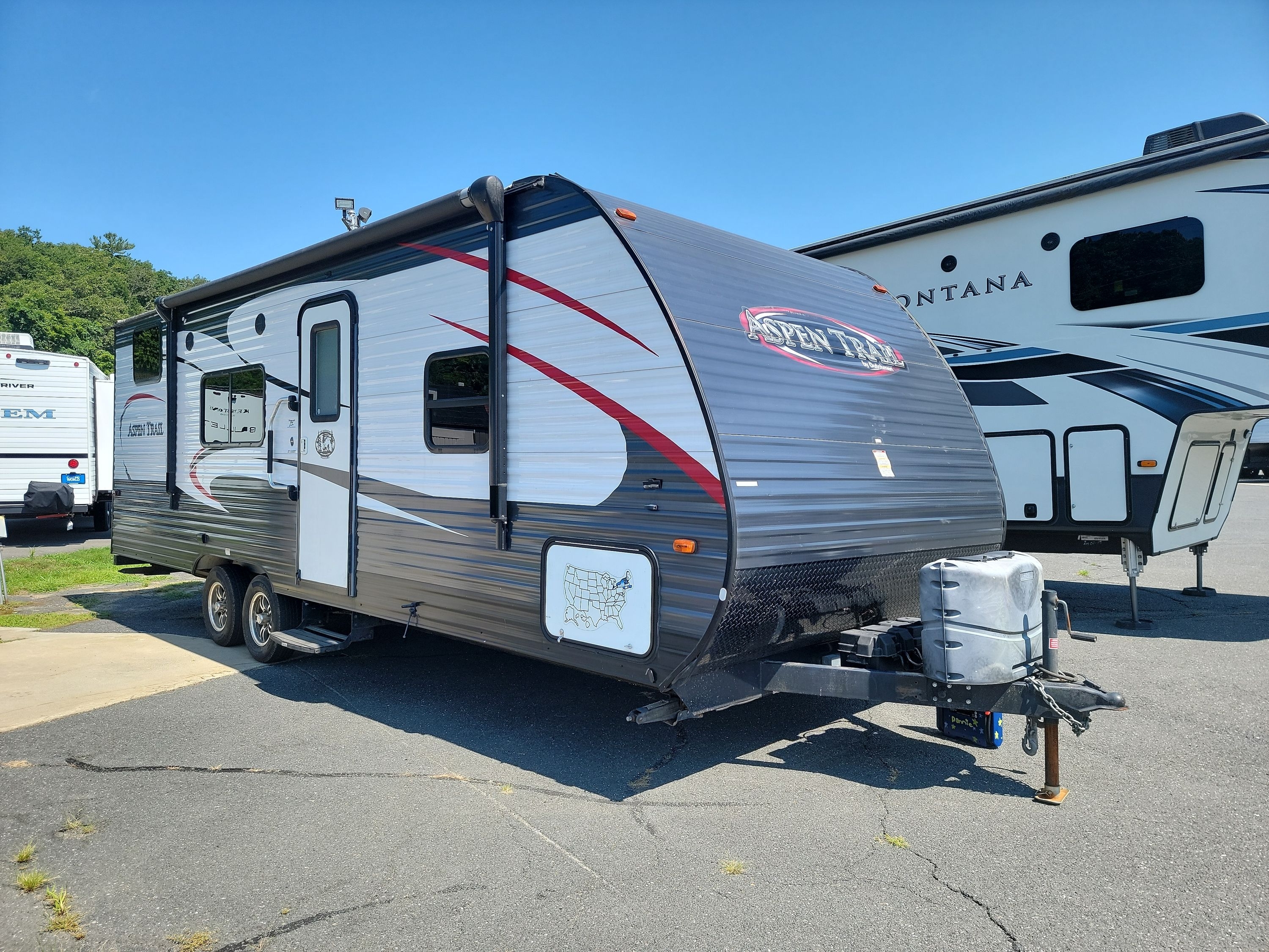 2016 Dutchmen ASPEN TRAIL 2710BH in west hatfield MA