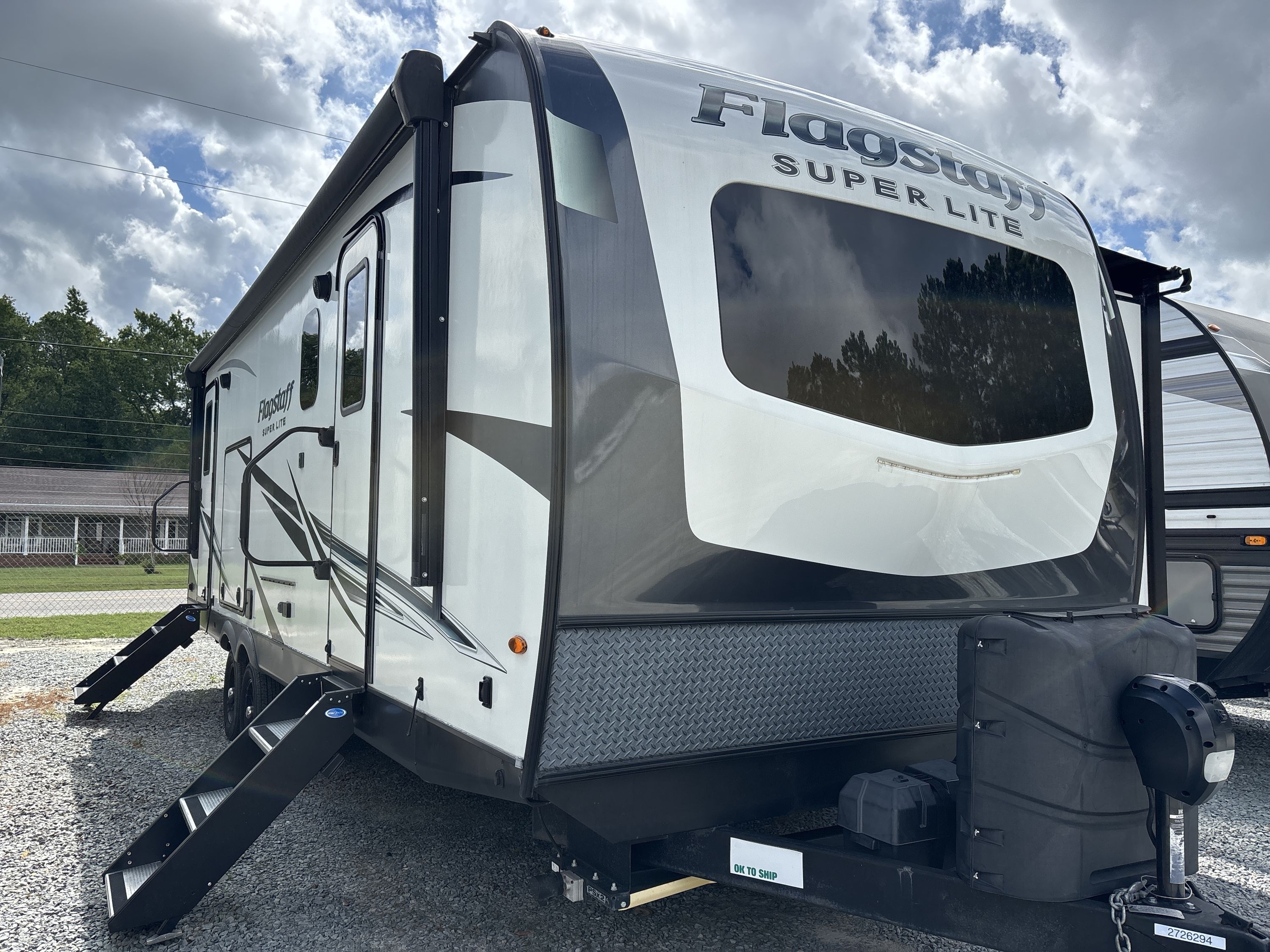 2022 Forest River FLAGSTAFF SUPER LITE 26RKBS in hope mills NC